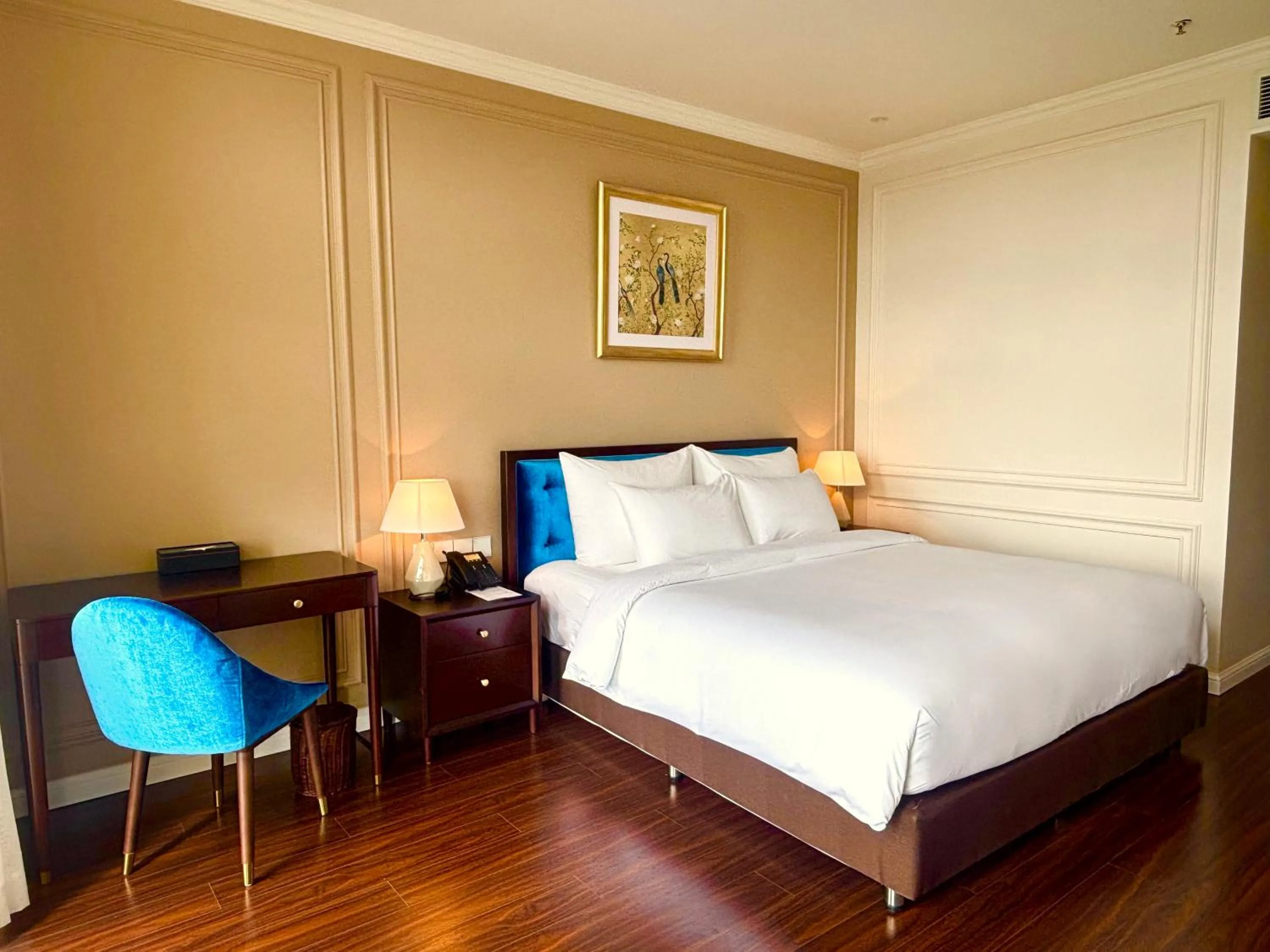 Bed in Hotel Công Tử Bạc Liêu