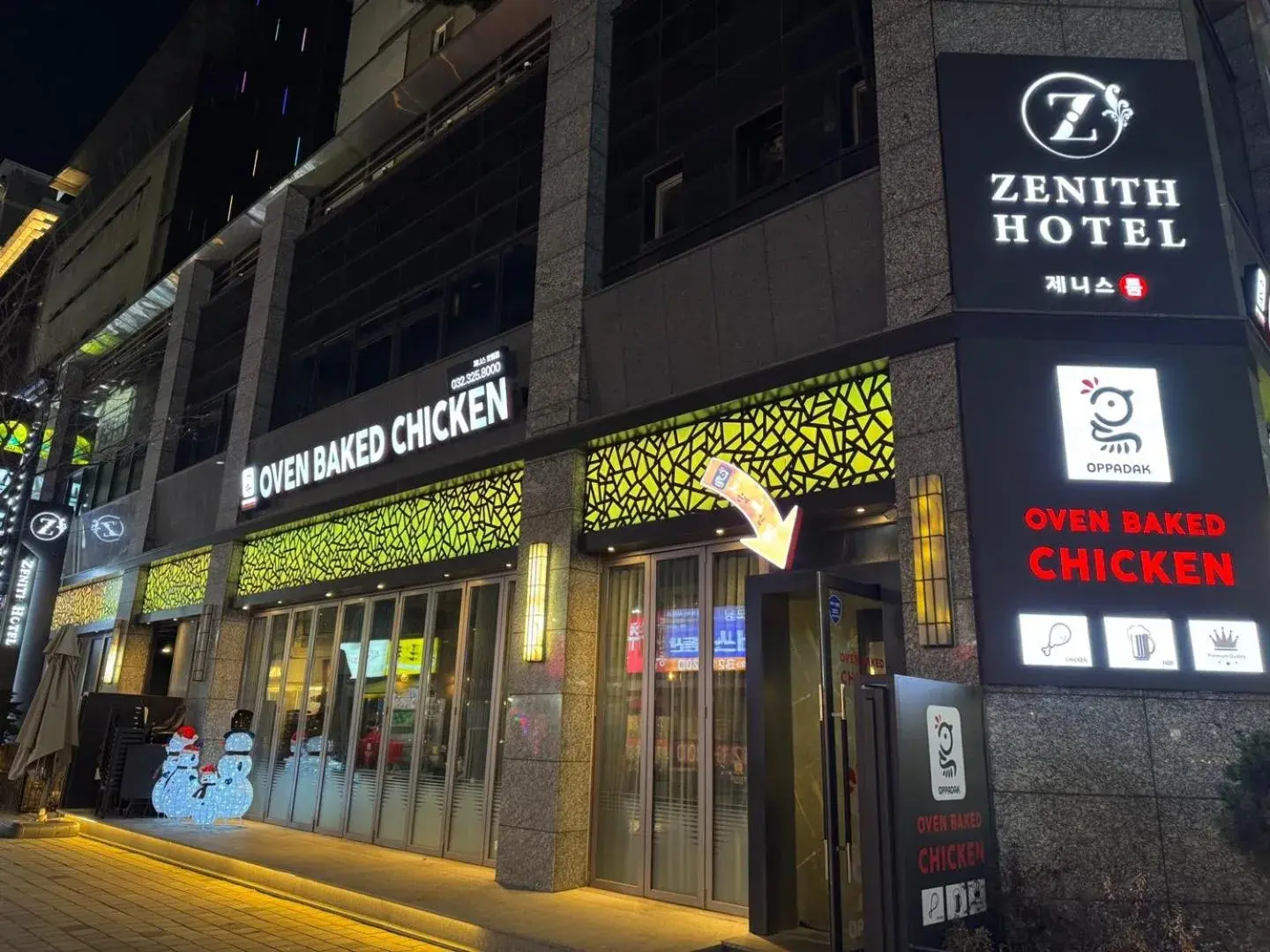 Restaurant/places to eat in Zenith Tourist Hotel Restaurant/places to eat in Zenith Tourist Hotel