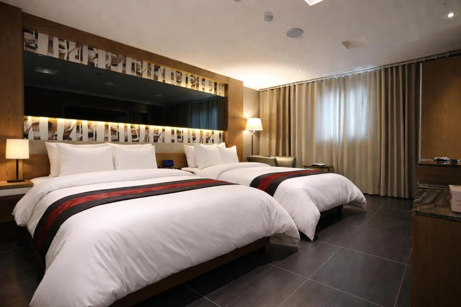 Bed in Zenith Tourist Hotel