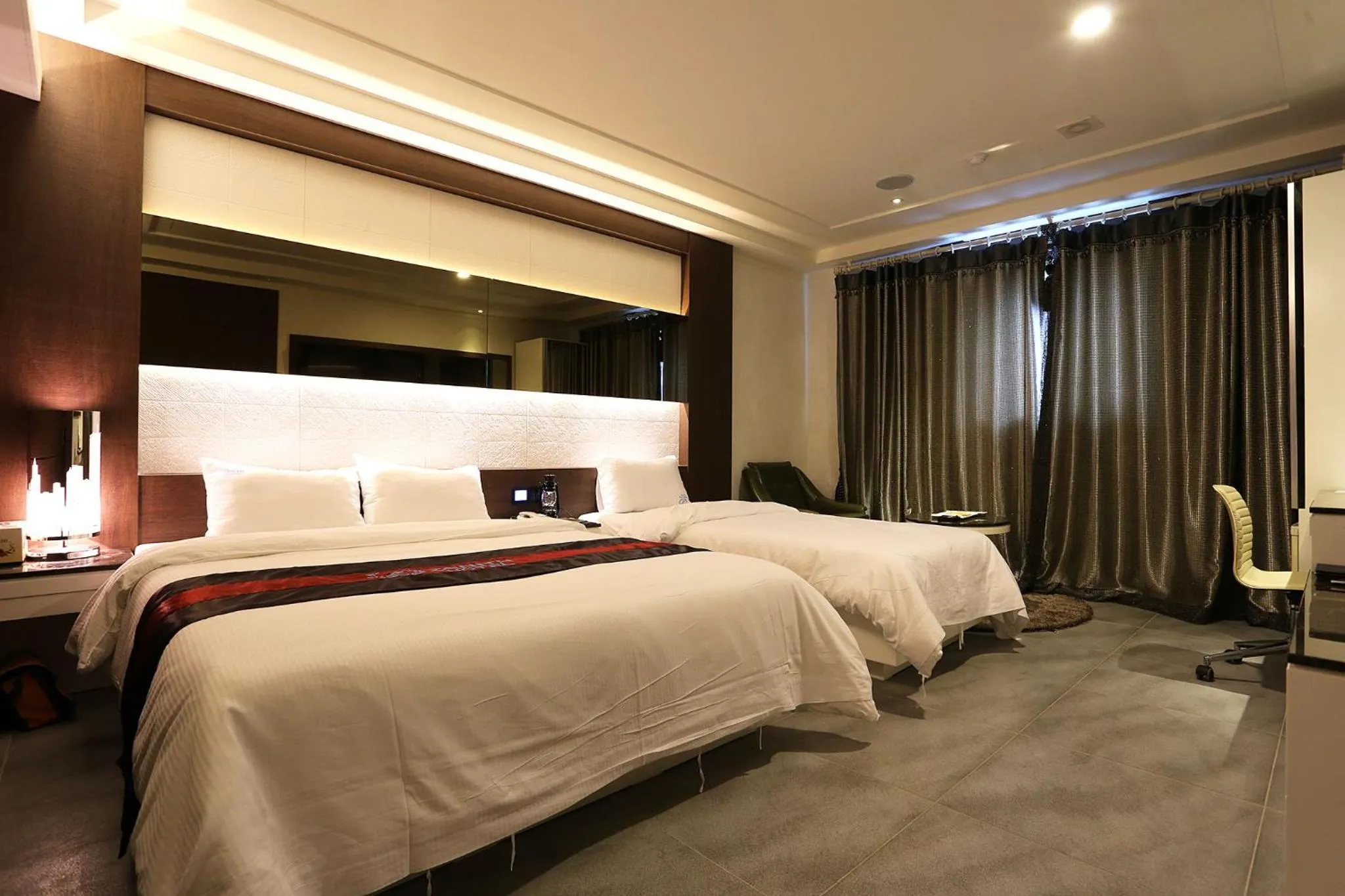Bed in Zenith Tourist Hotel