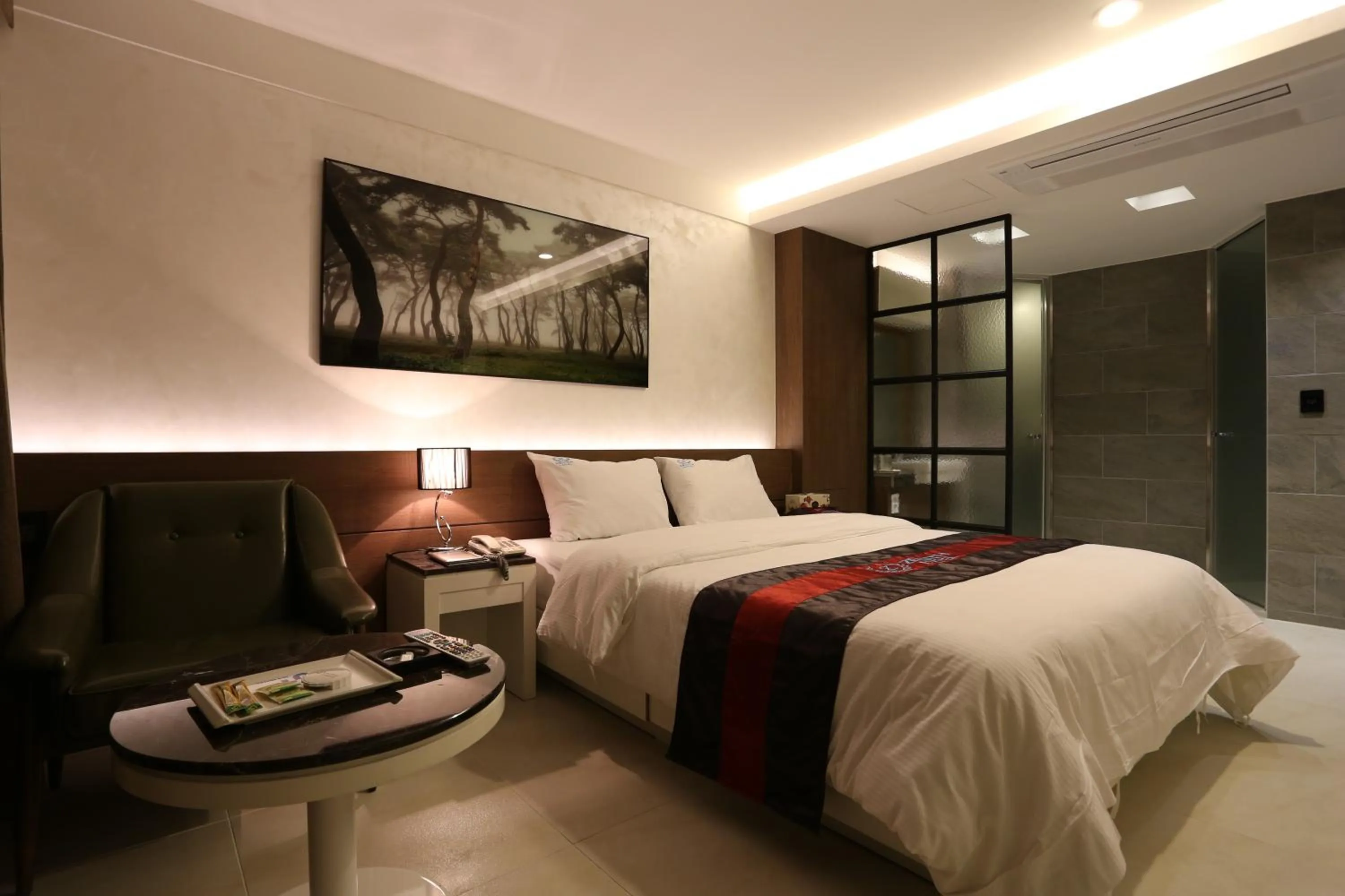 Bed in Zenith Tourist Hotel