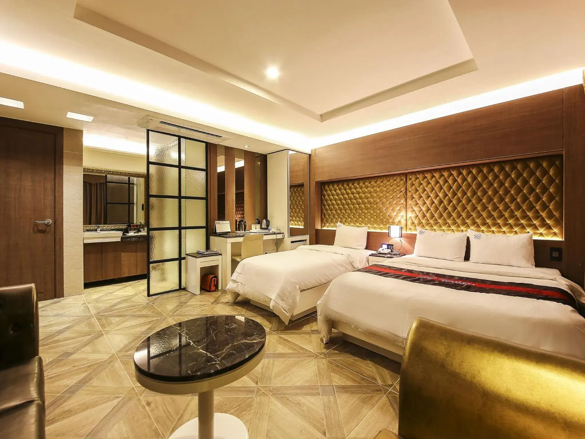 Bed in Zenith Tourist Hotel Bed in Zenith Tourist Hotel