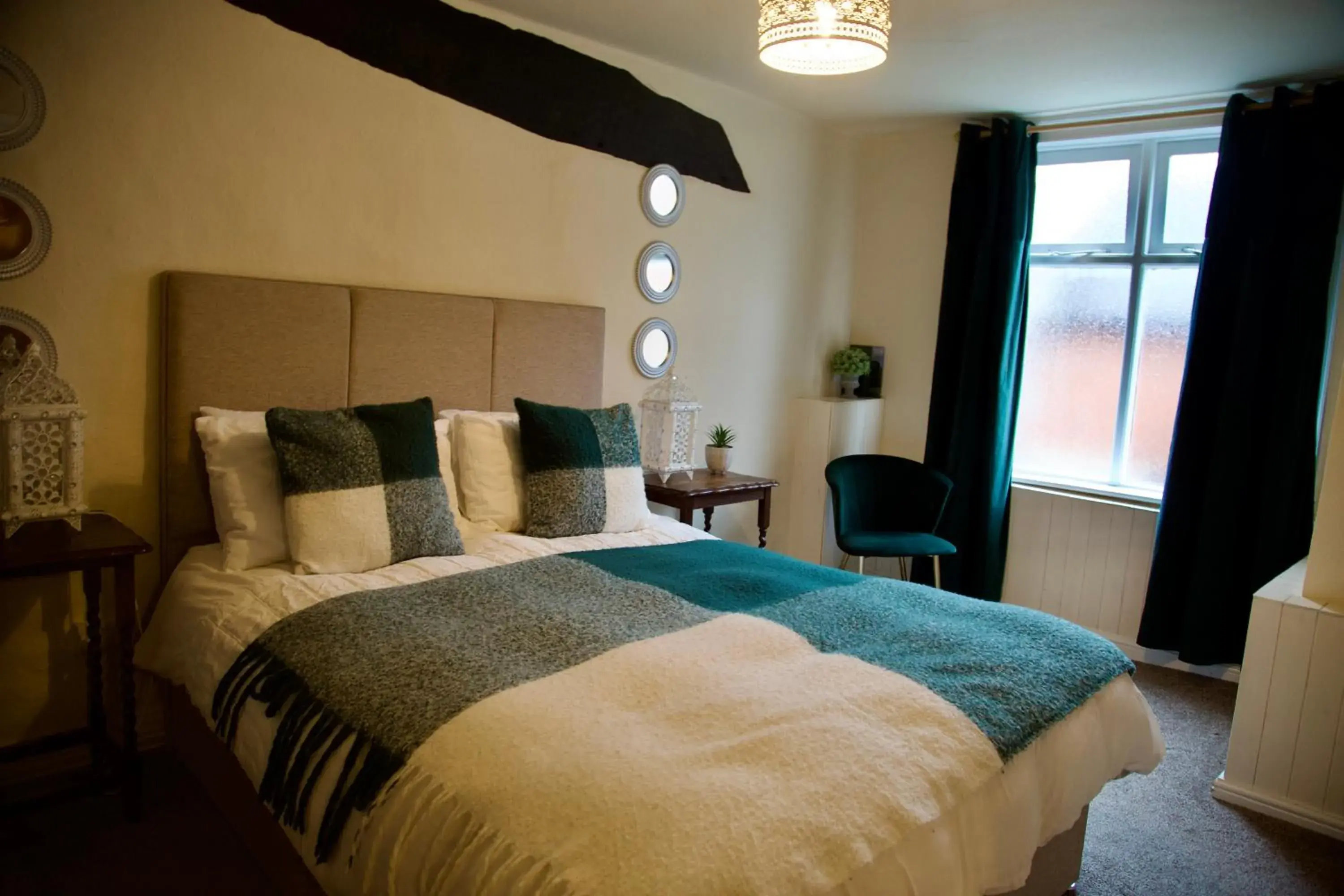 Family Room - single occupancy in The Kings Arms Family Room - single occupancy in The Kings Arms