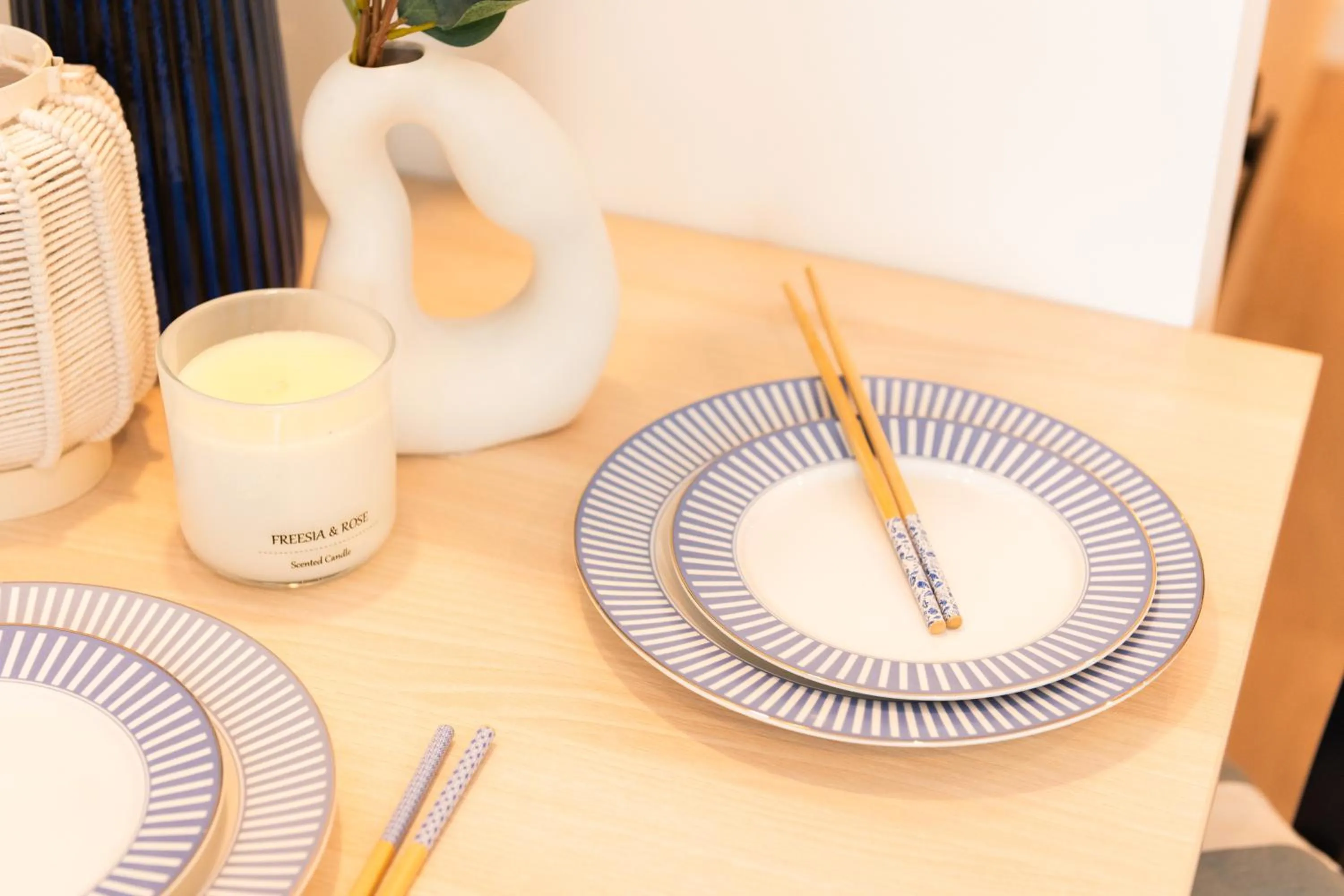 Food and drinks in Noli Gdansk Riverside