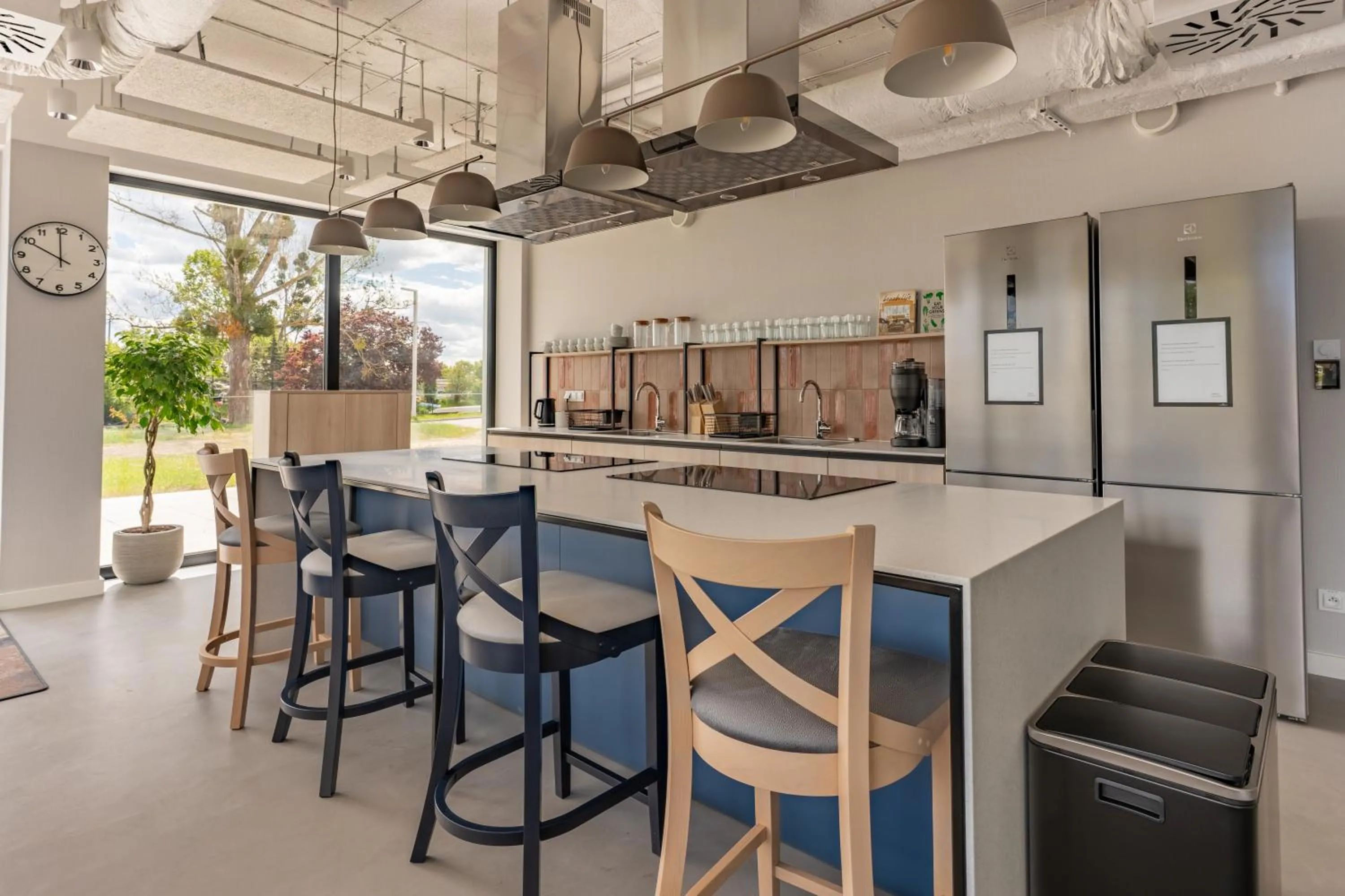 Communal kitchen in Noli Gdansk Riverside