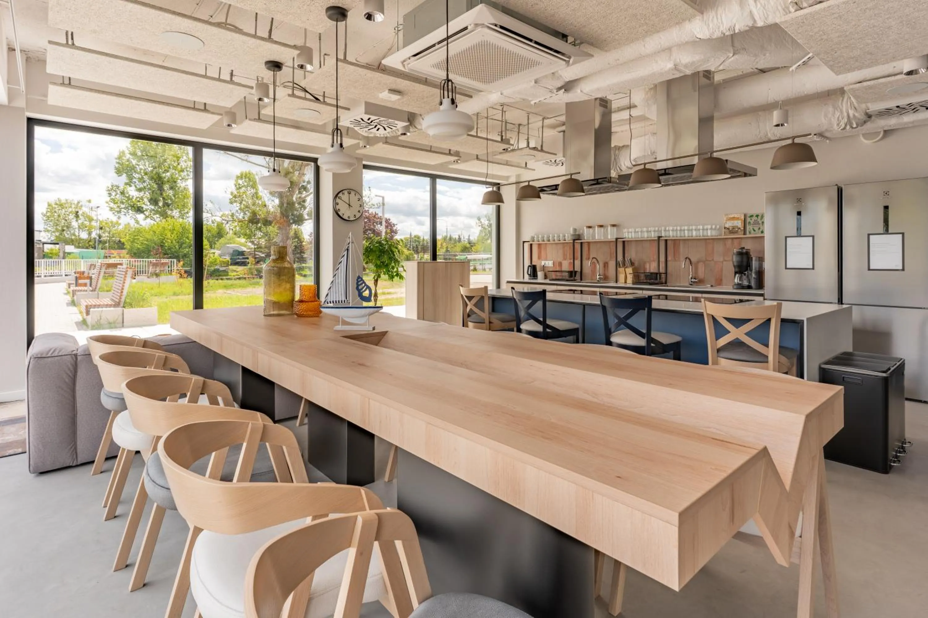 Communal kitchen in Noli Gdansk Riverside