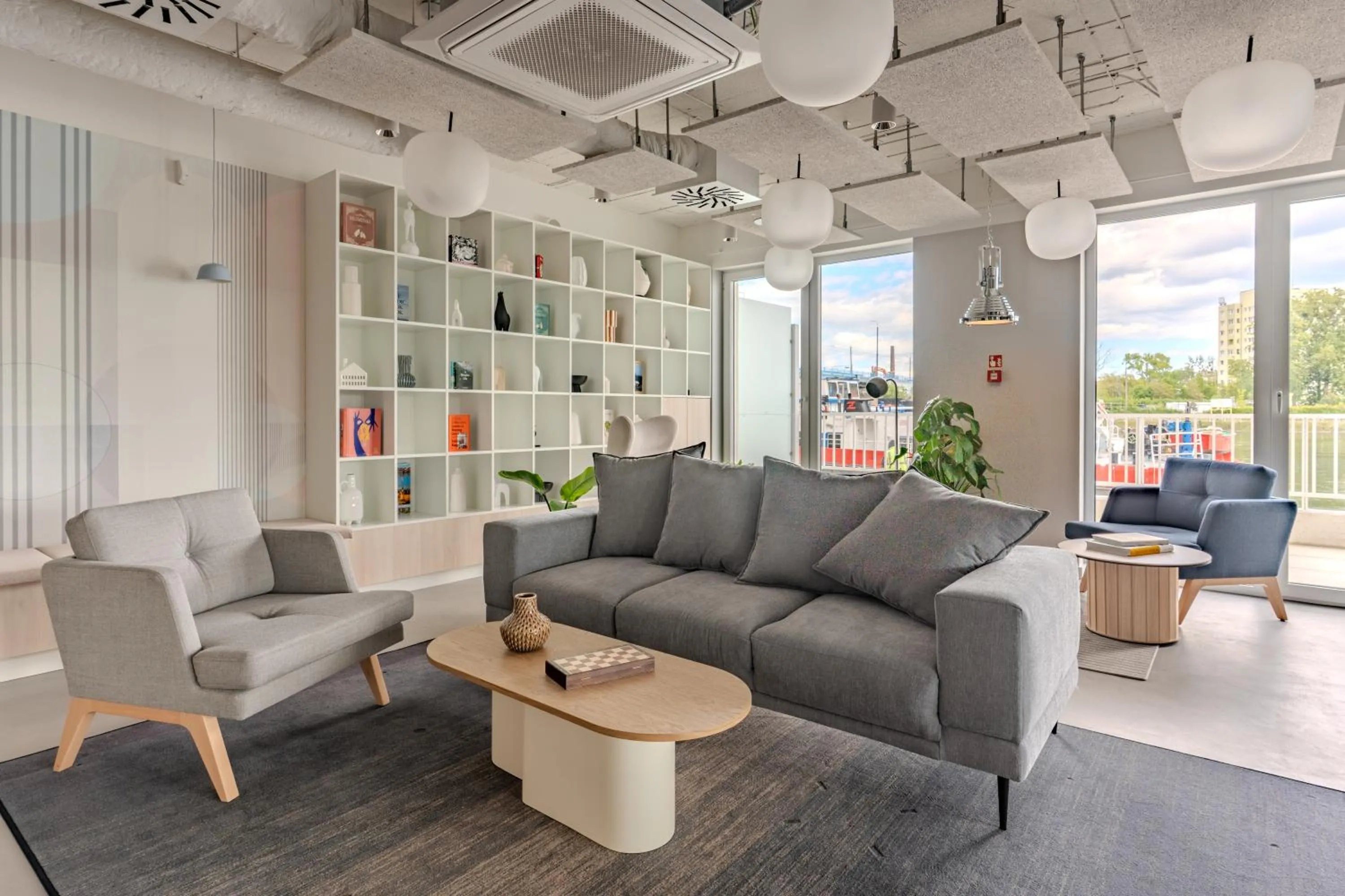 Communal lounge/ TV room in Noli Gdansk Riverside