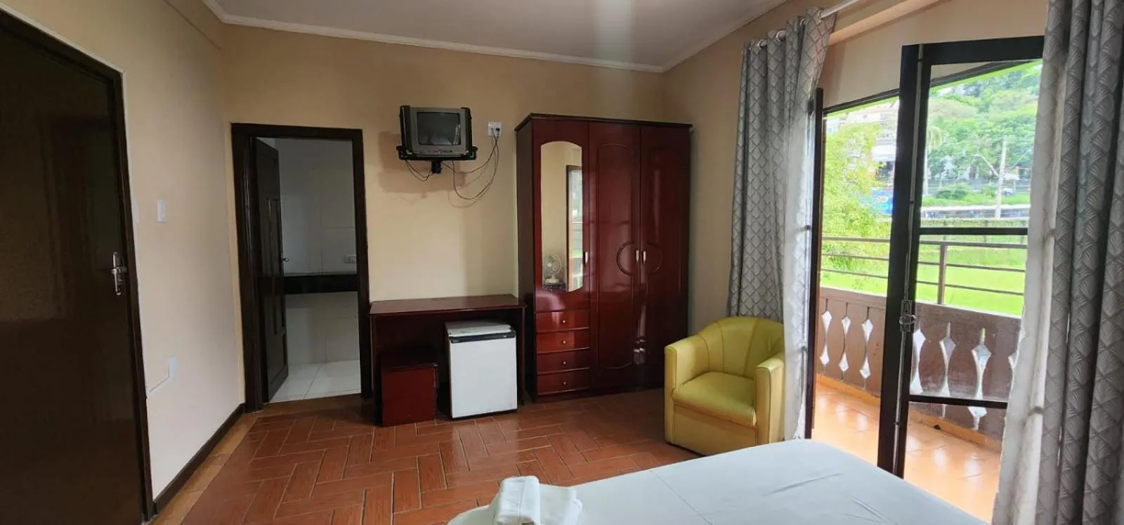 TV and multimedia, Bed in Hotel Floresta