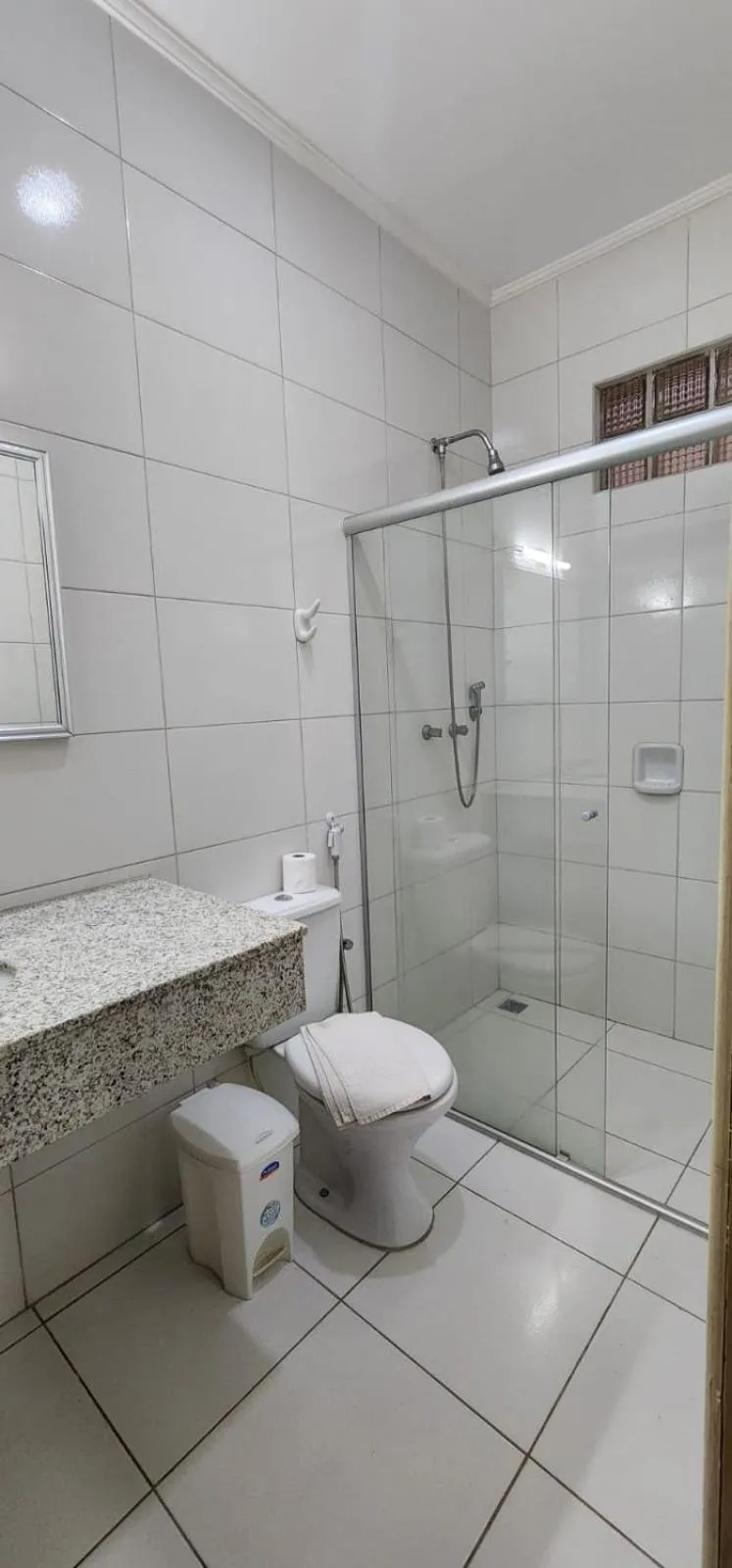 Bathroom in Hotel Floresta