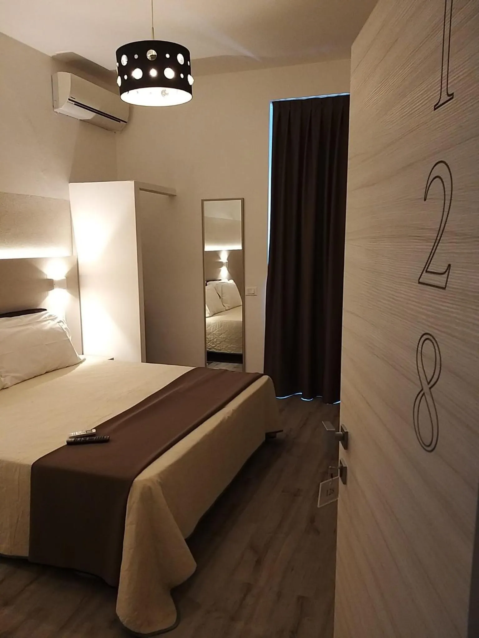 Bed in Hotel Ideal