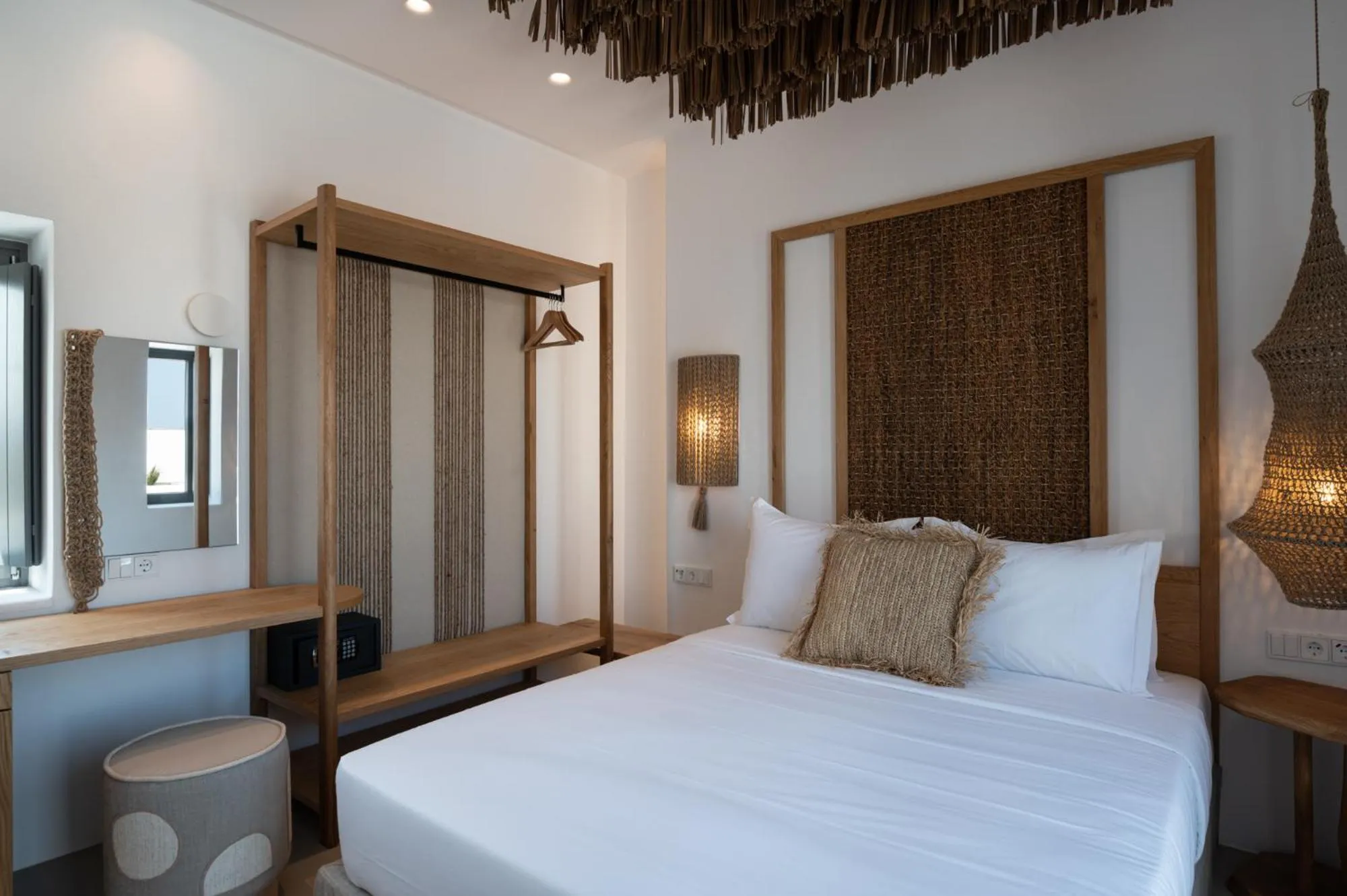 Photo of the whole room, Bed in Kosmitis Suites & Villas