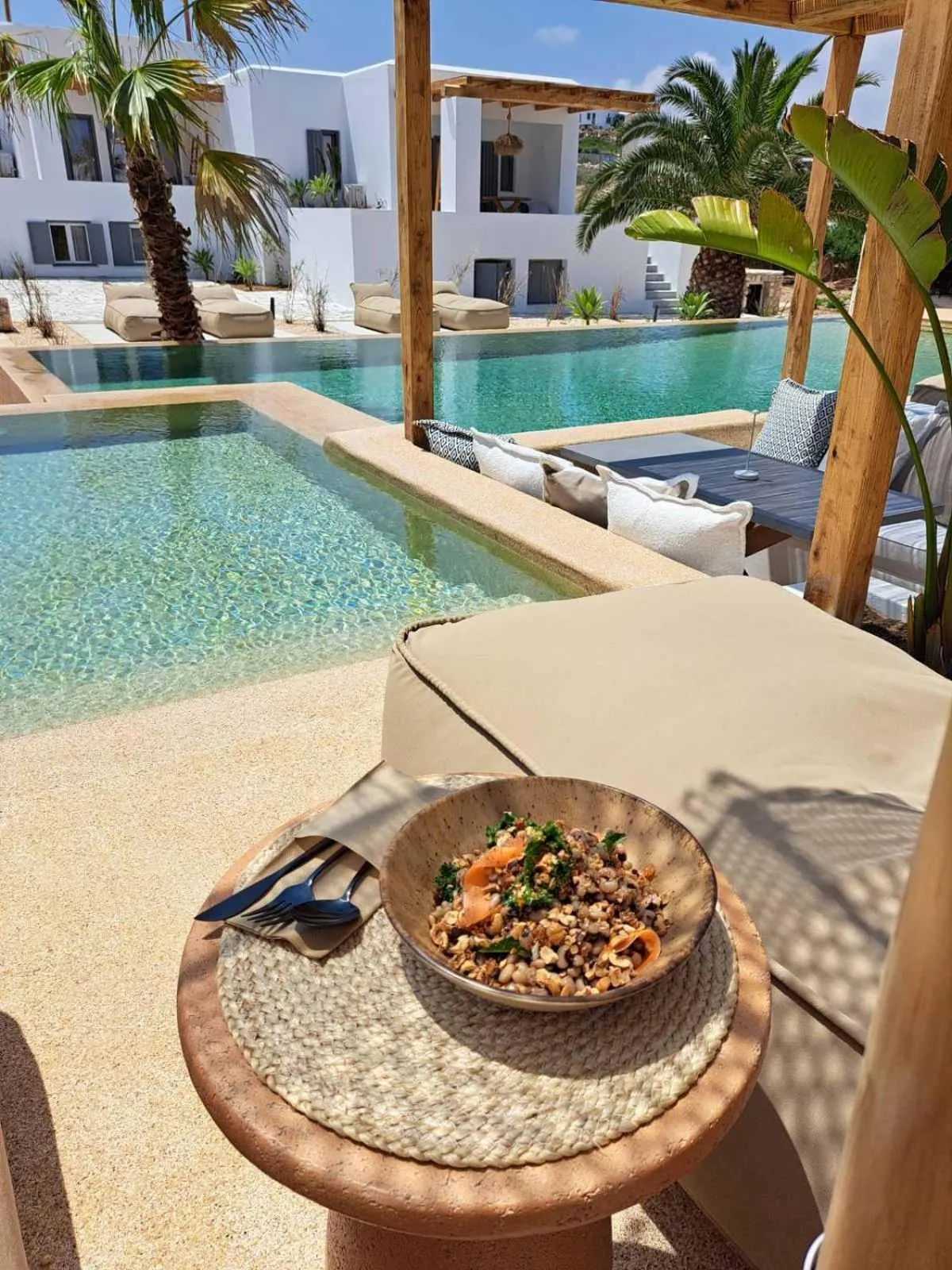 Dining area in Kosmitis Suites & Villas