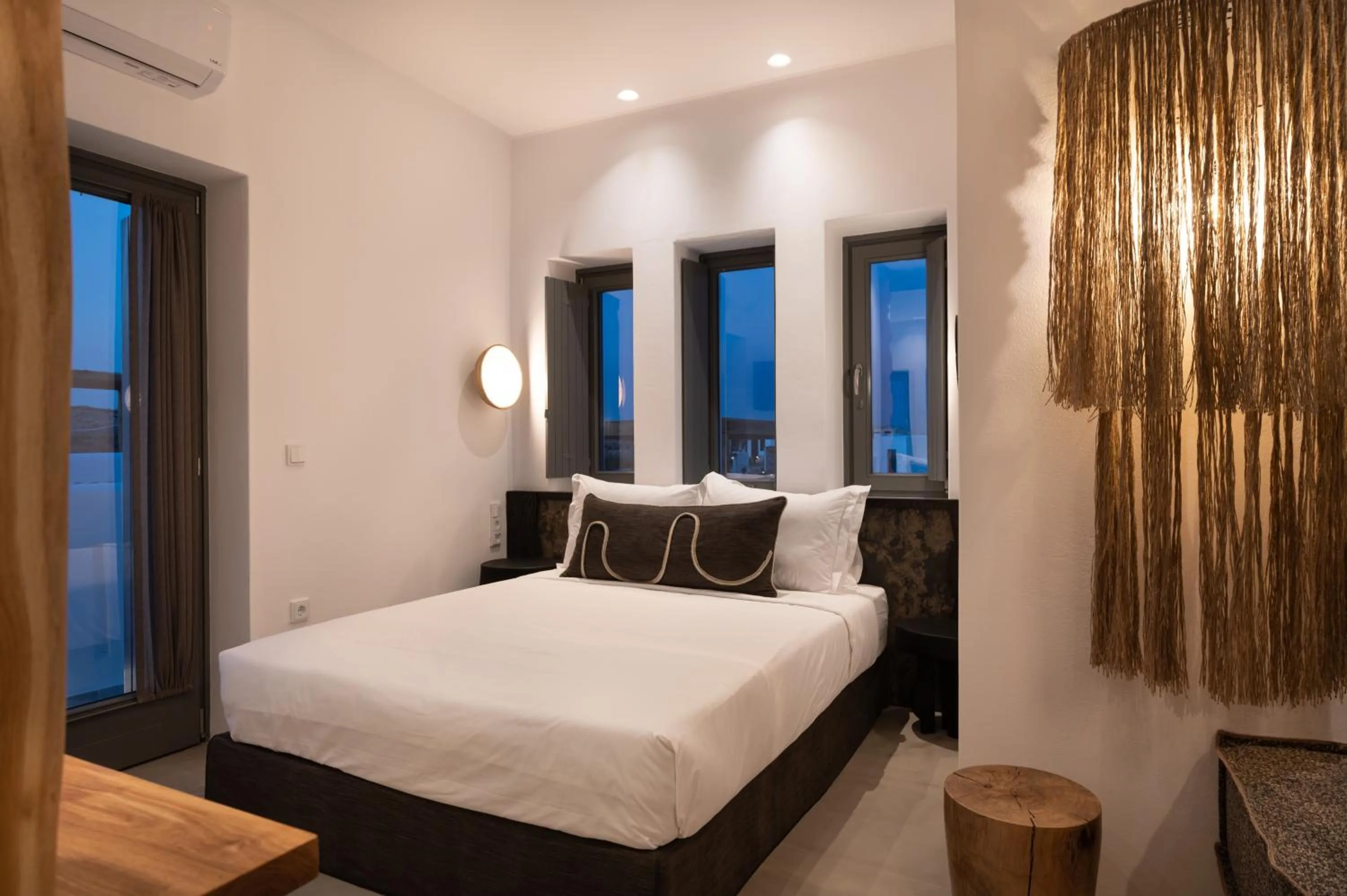 Bedroom, Bed in Kosmitis Suites & Villas