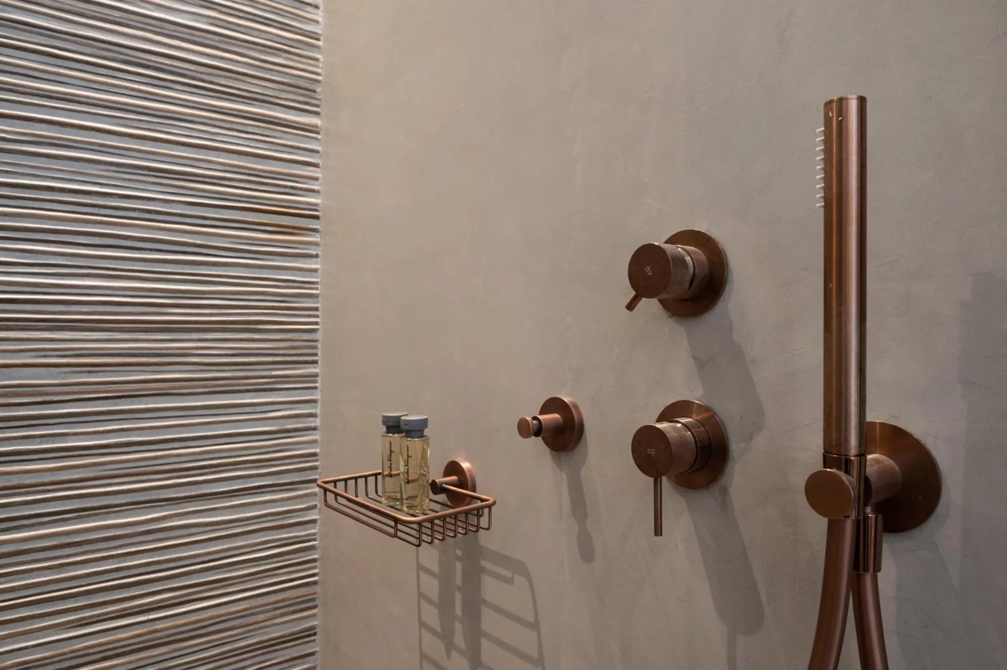 Shower in Kosmitis Suites & Villas