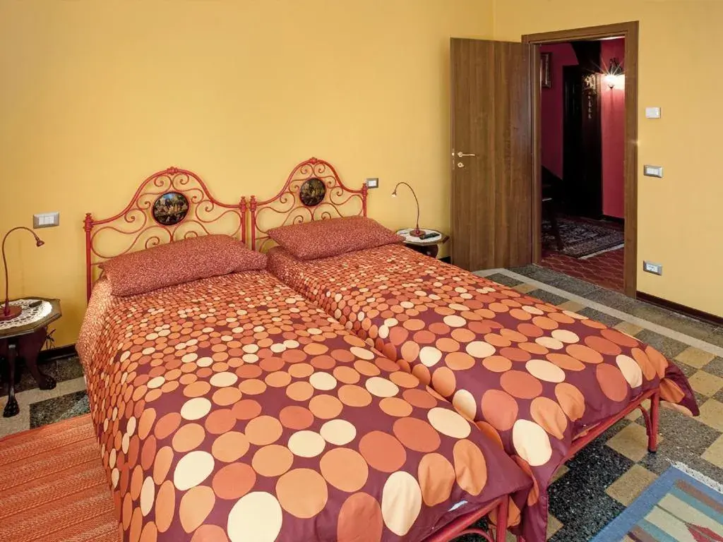 Double or Twin Room with Private Bathroom in Le Coccinelle B&B Double or Twin Room with Private Bathroom in Le Coccinelle B&B