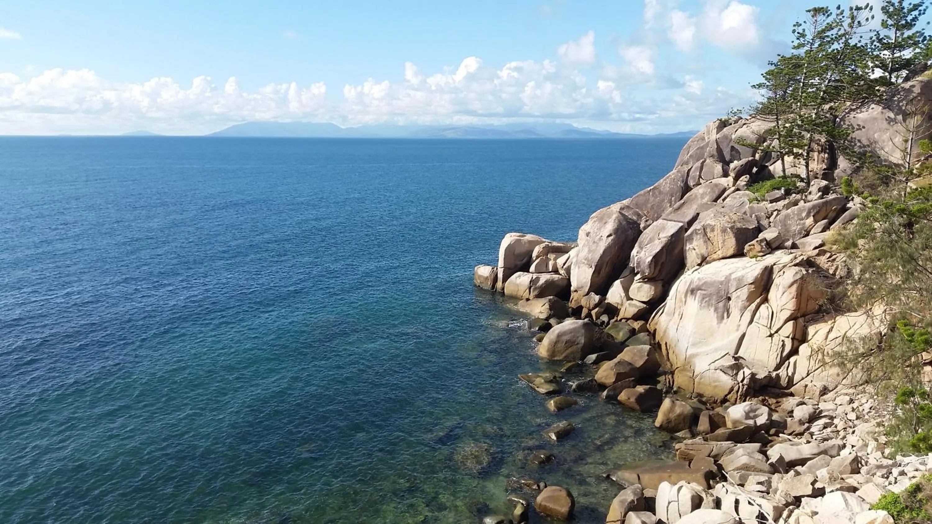 Off site in Shambhala Retreat Magnetic Island Cottages