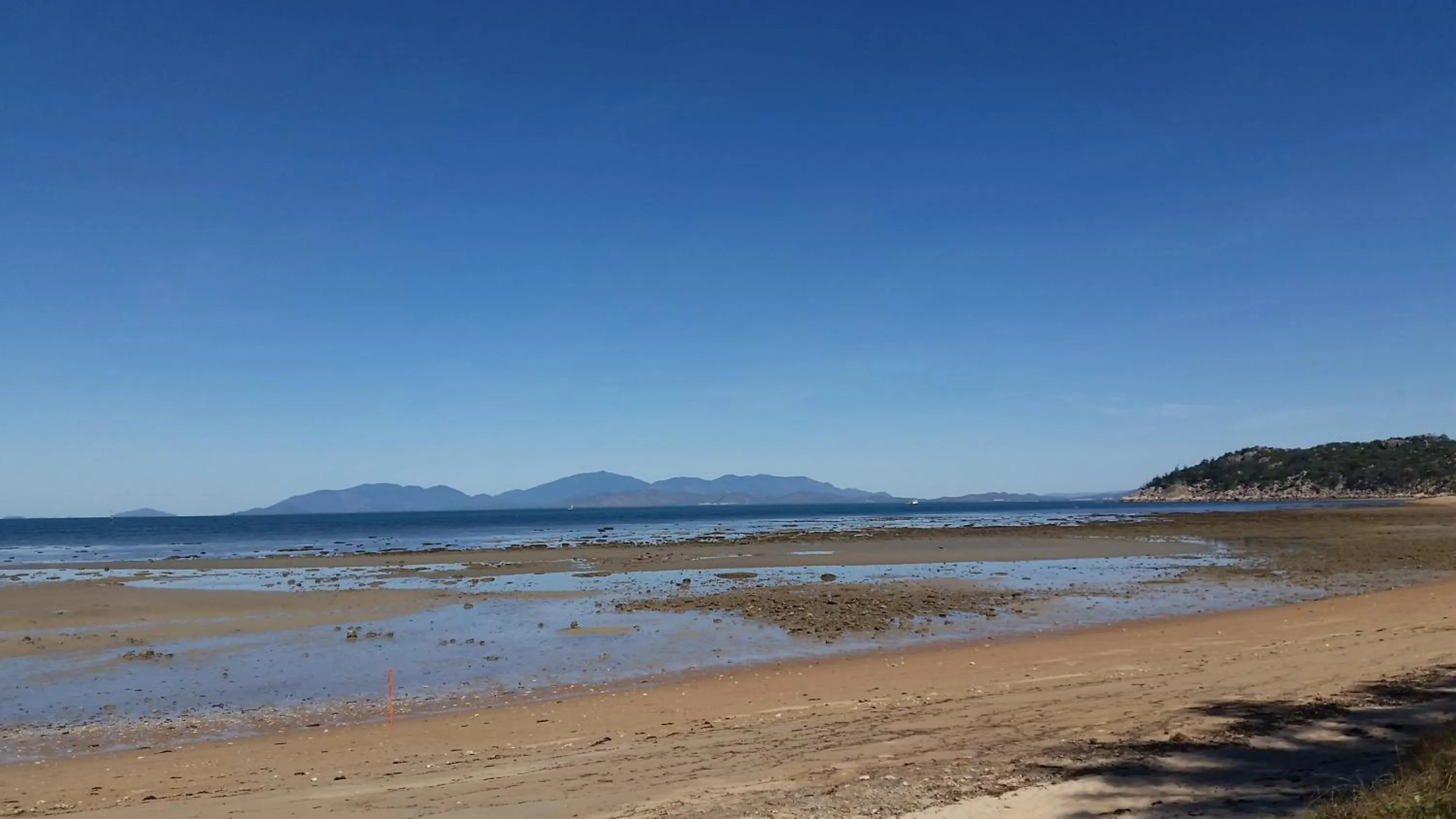 Off site in Shambhala Retreat Magnetic Island Cottages