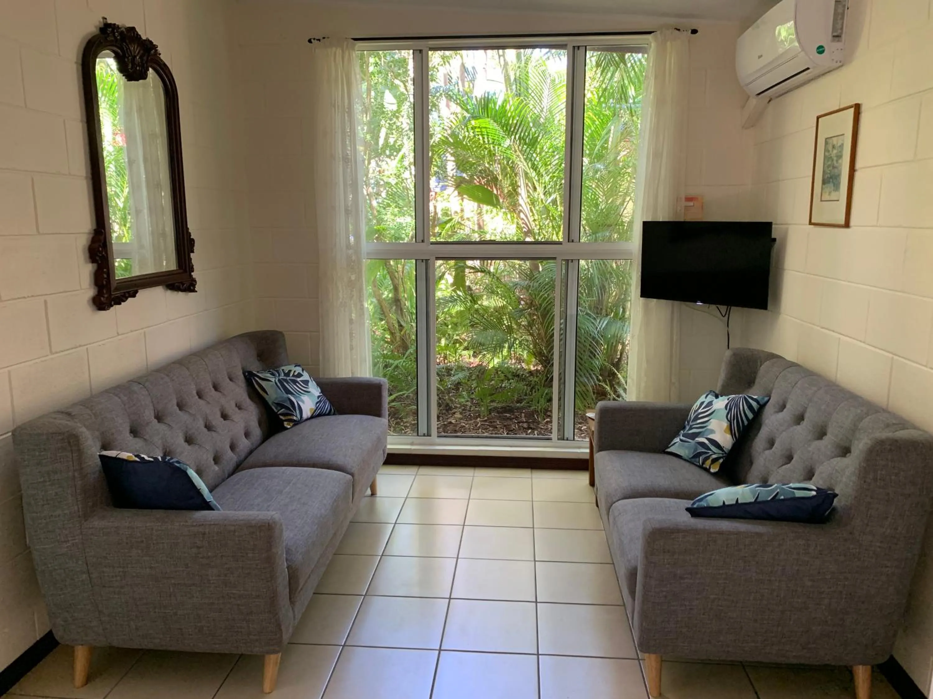Living room in Shambhala Retreat Magnetic Island Cottages