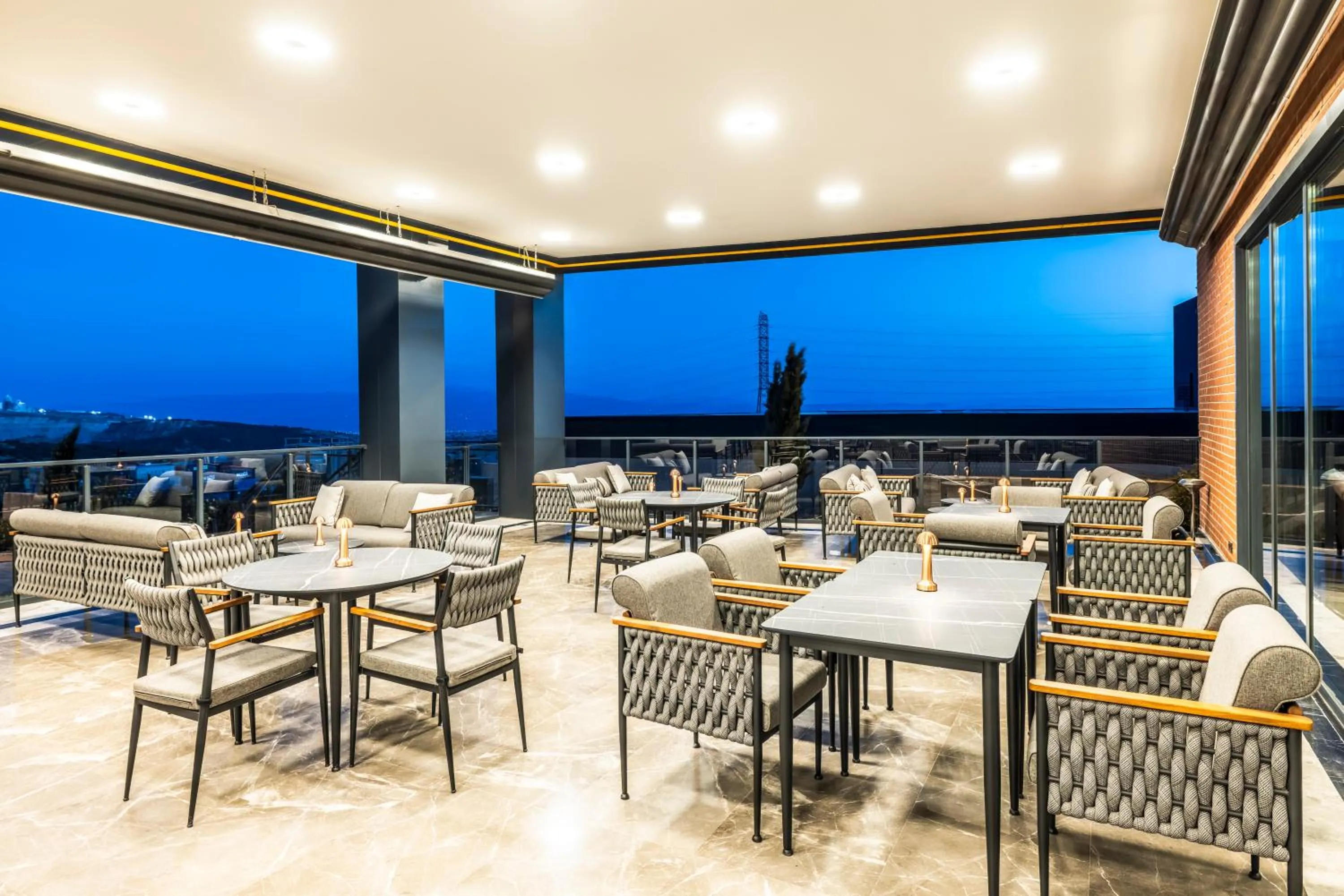 Restaurant/places to eat in GOLDEN TULIP GEBKIM KOCAELI