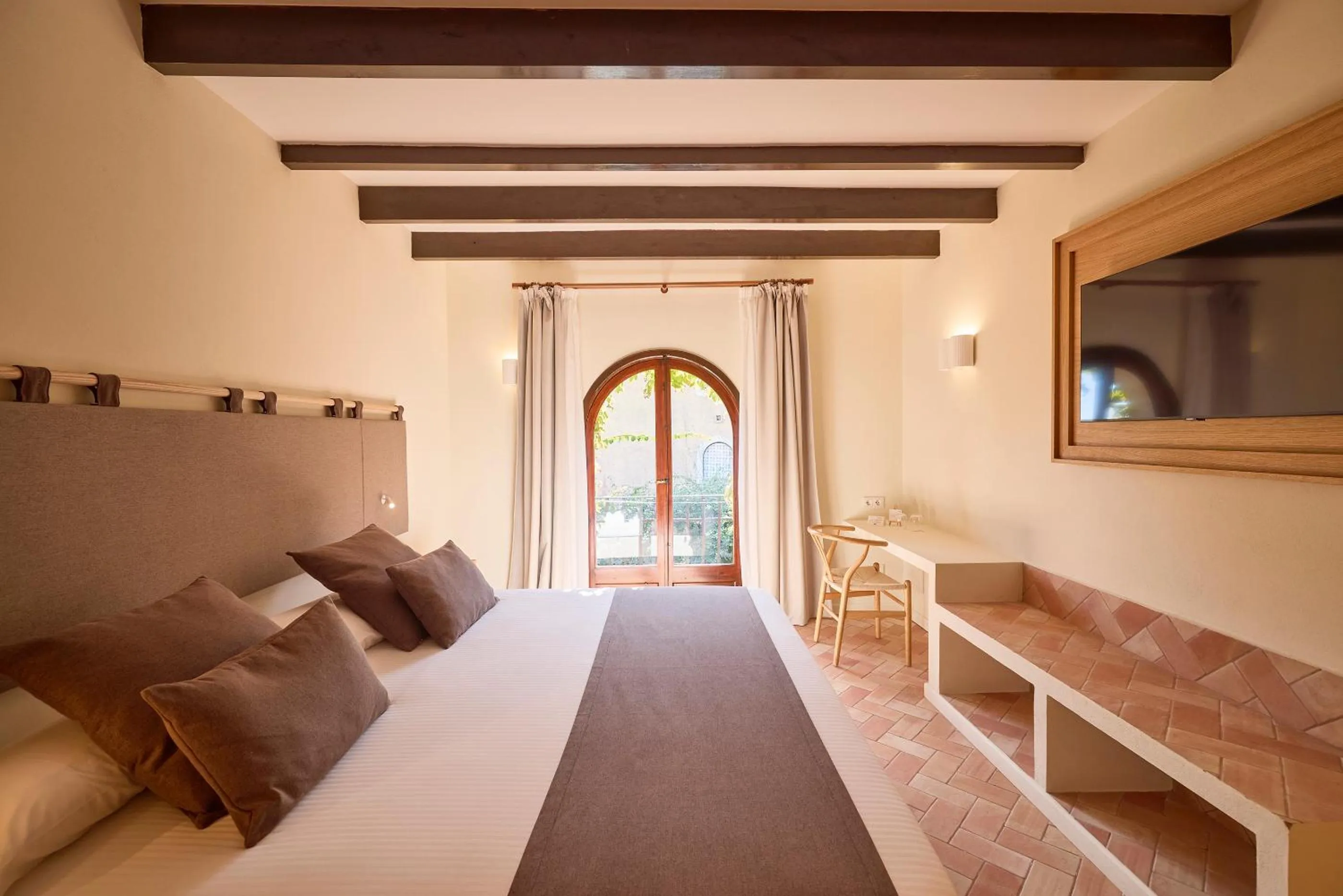 Bed in Petit Hotel Ses Rotges - Only Adults