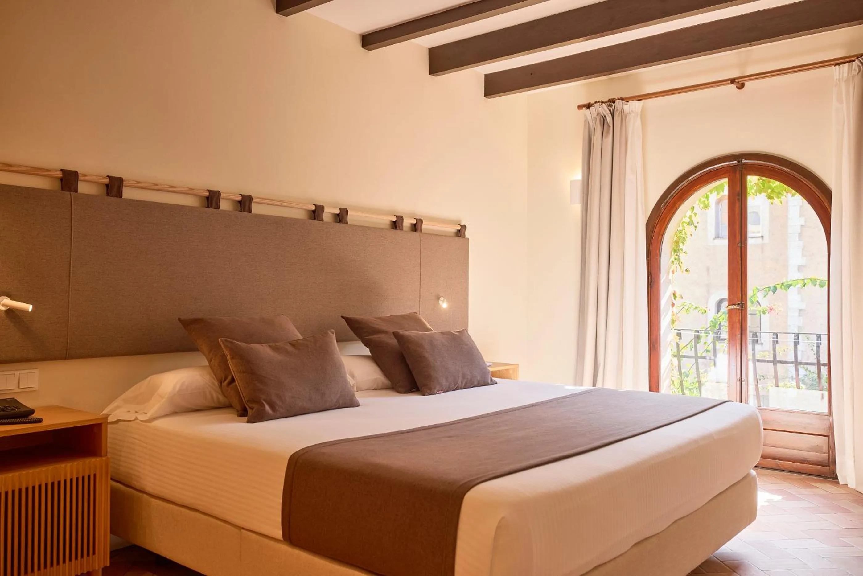 Bed in Petit Hotel Ses Rotges - Only Adults