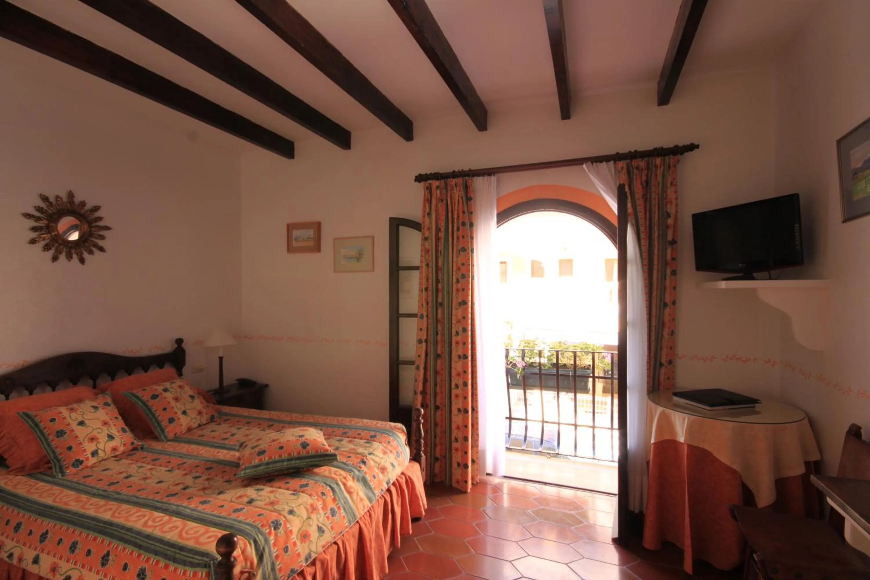 Bed in Petit Hotel Ses Rotges - Only Adults