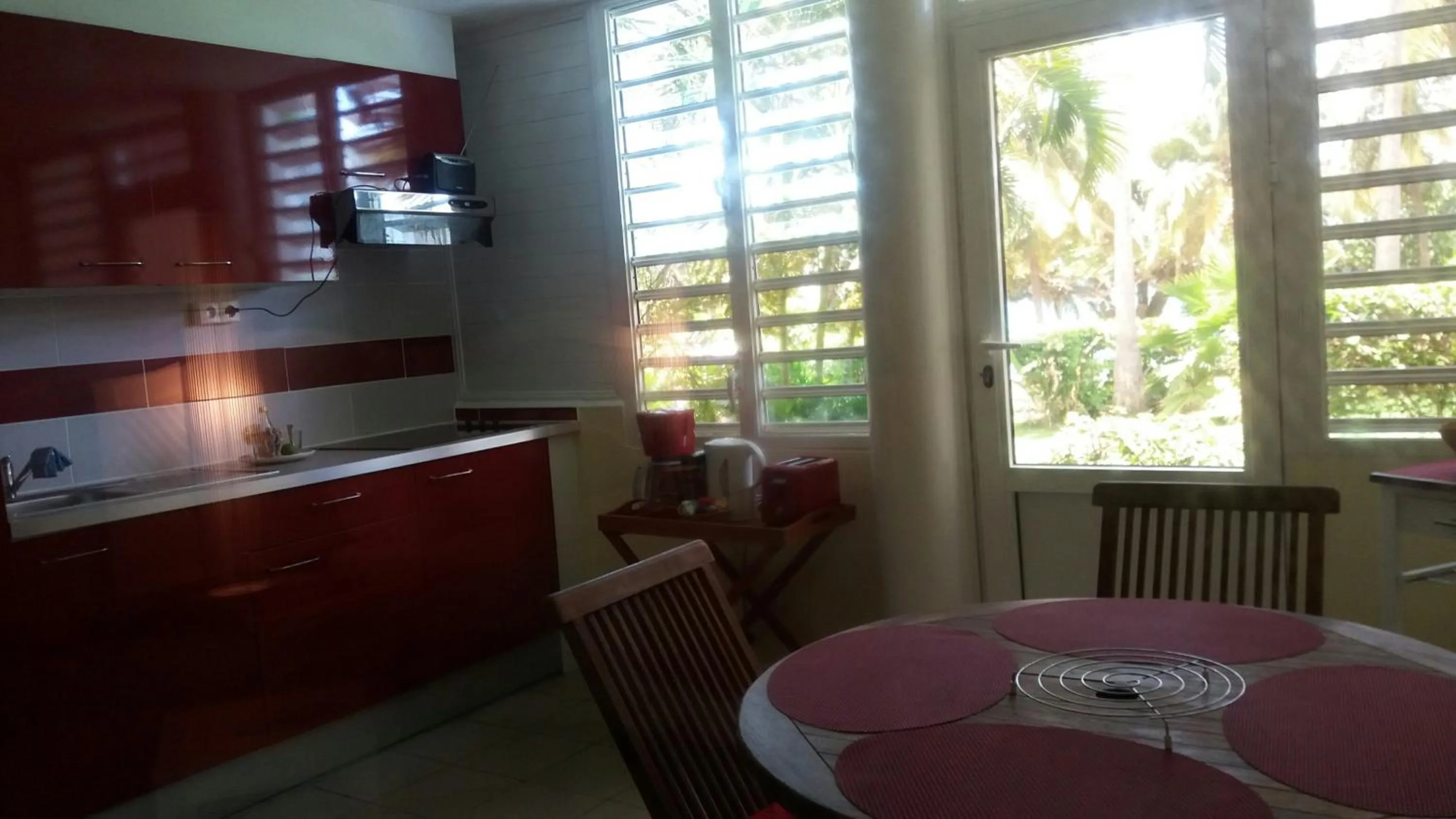 Dining area in Résidence de la Vielle Tour - Studio particulier vue mer