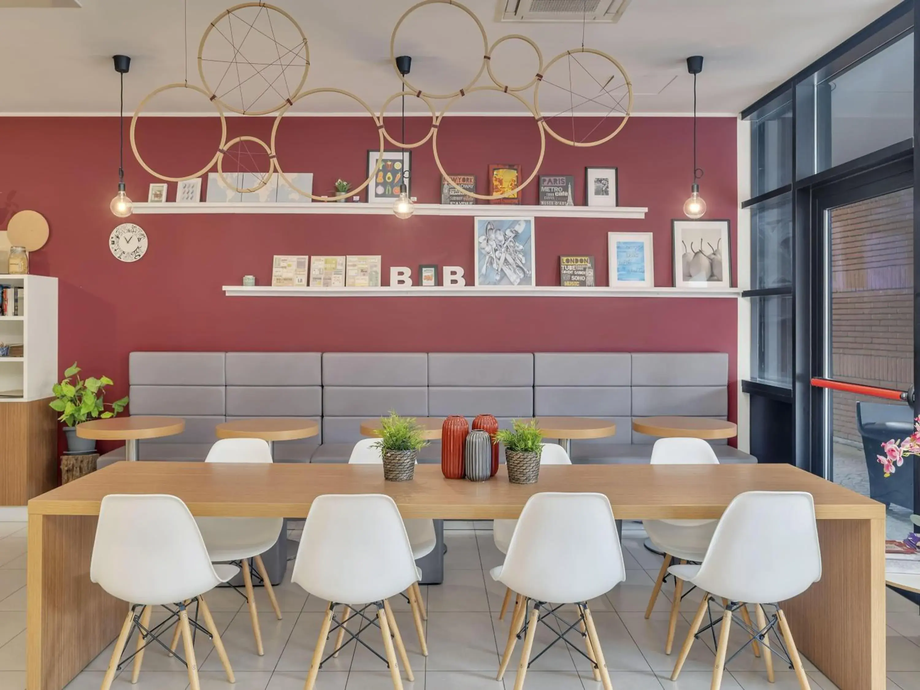 Restaurant/places to eat in B&B Hotel Como Camerlata Restaurant/places to eat in B&B Hotel Como Camerlata