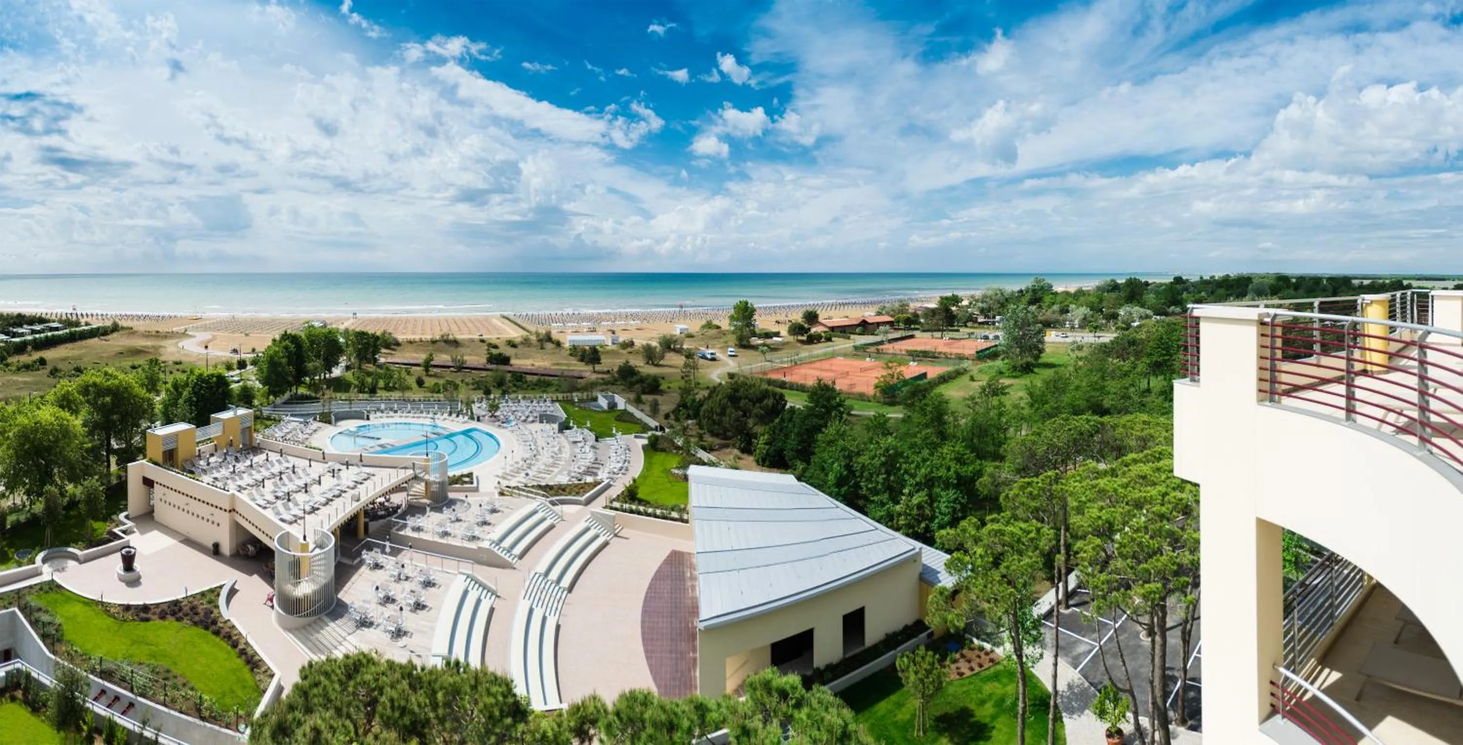 Property building in Laguna Park Hotel 4Superior