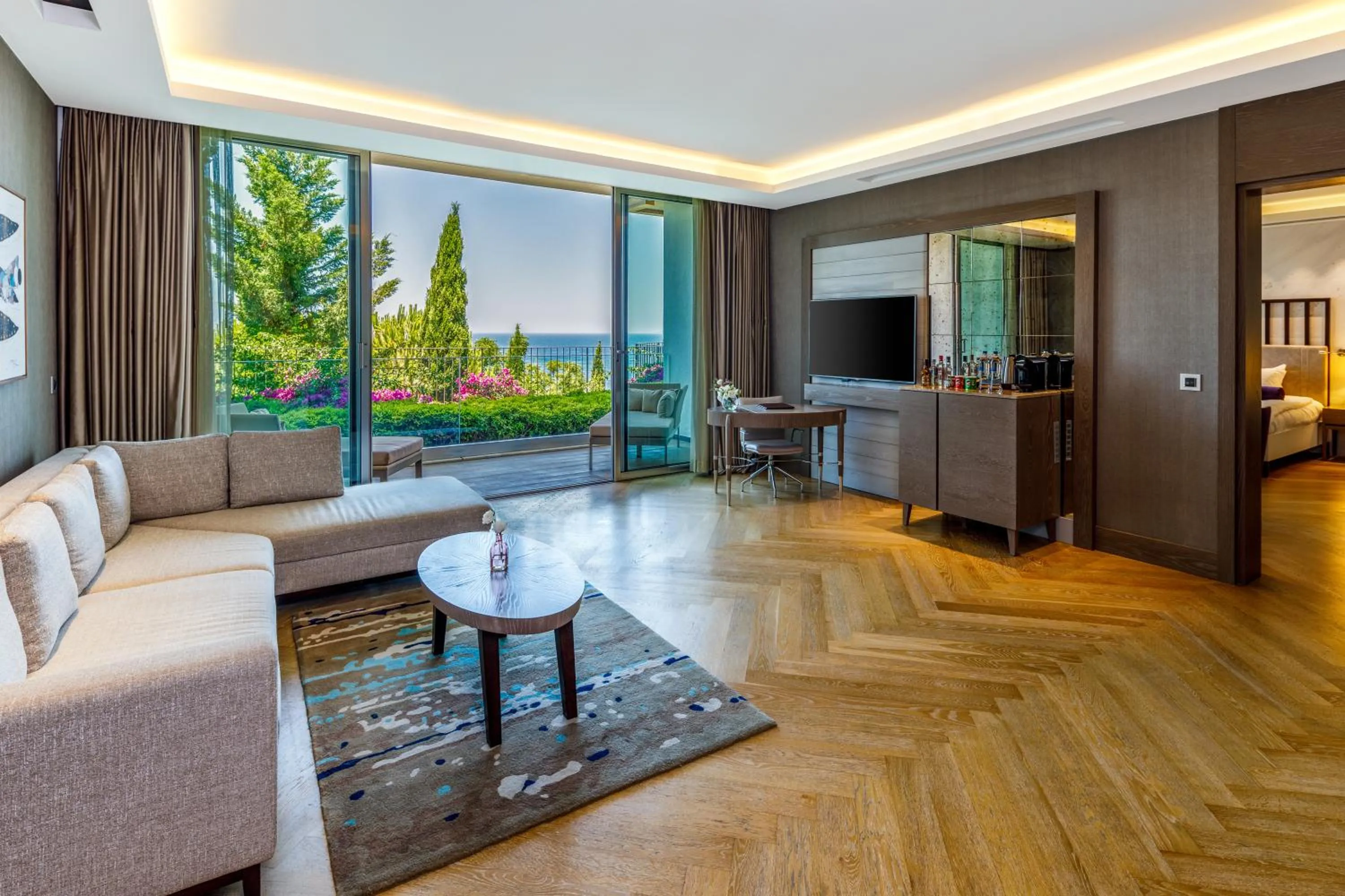 Communal lounge/ TV room in Sirene Luxury Hotel Bodrum