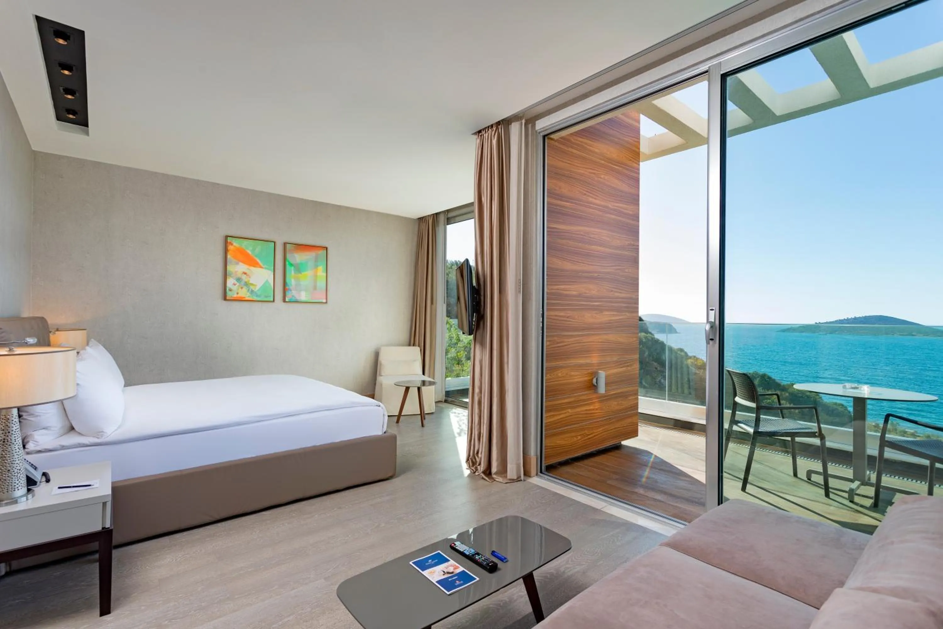 Garden, Bed in Sirene Luxury Hotel Bodrum