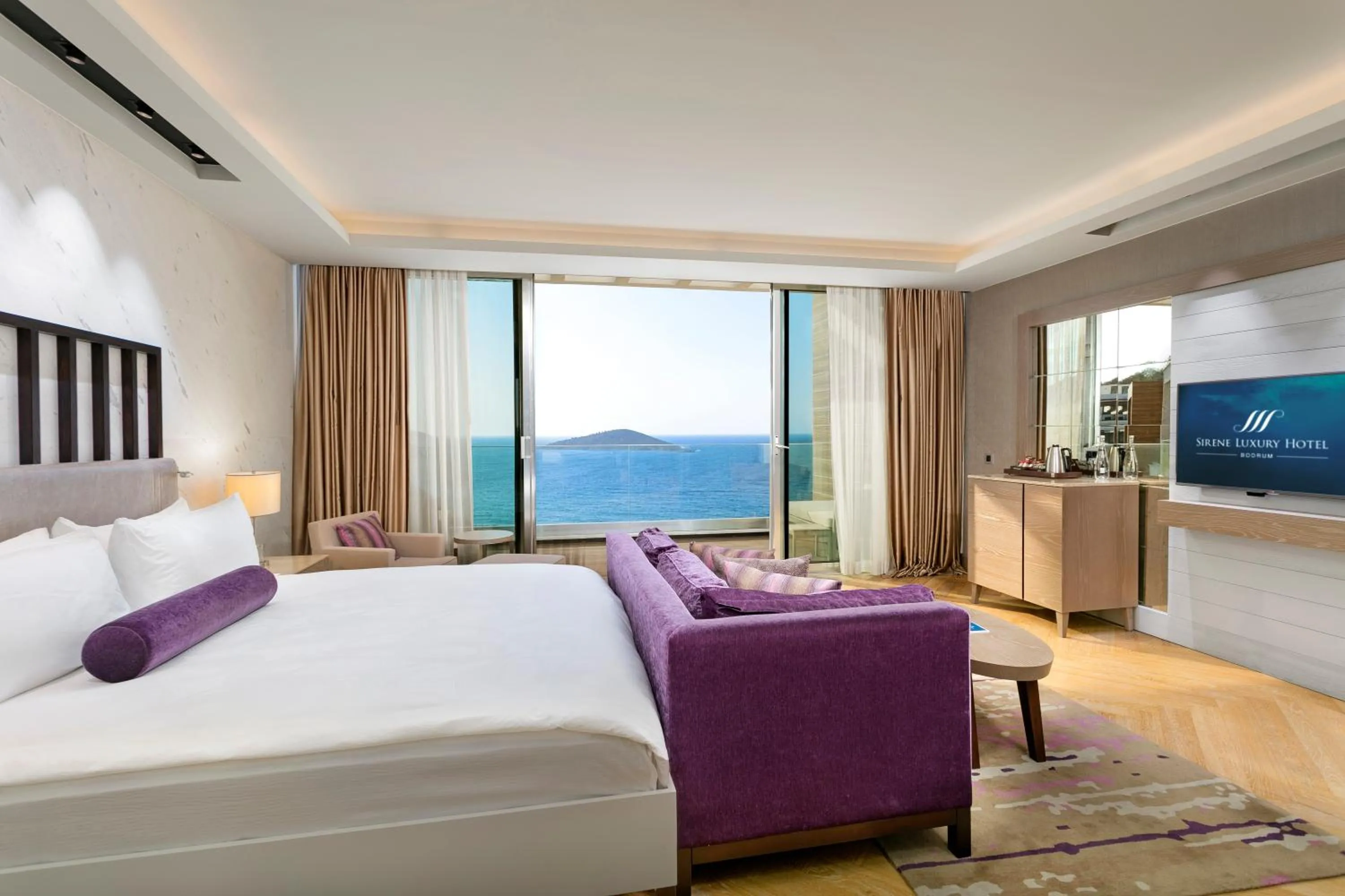 Photo of the whole room, Bed in Sirene Luxury Hotel Bodrum