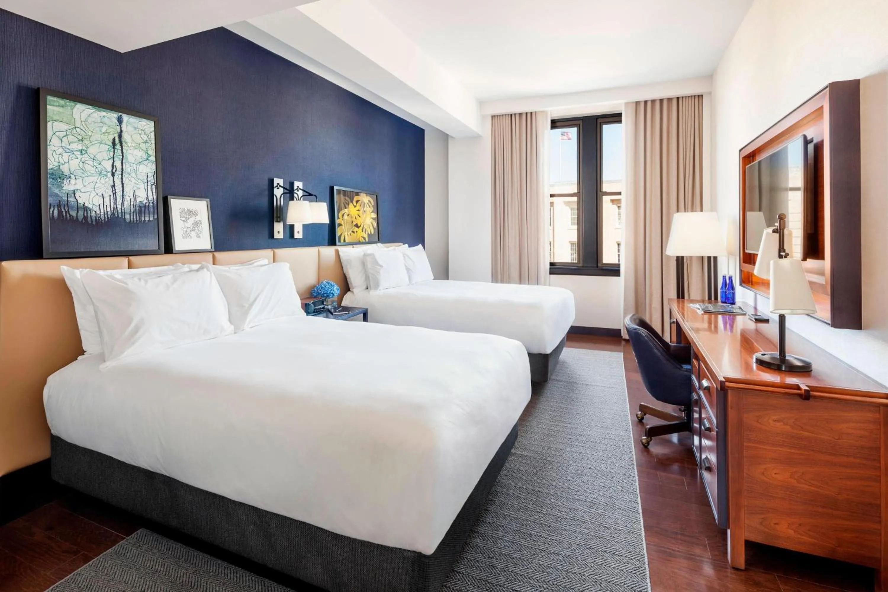 Photo of the whole room, Bed in The Press Hotel, Autograph Collection