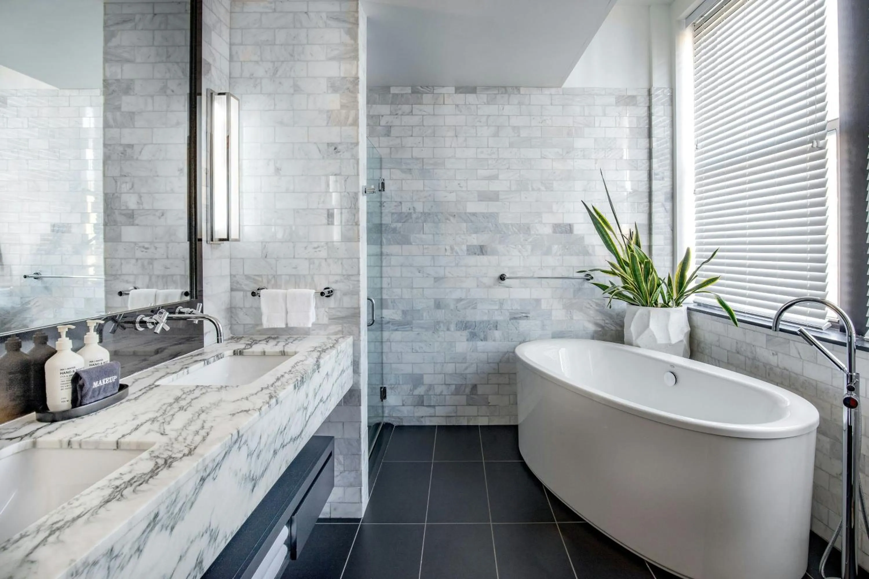 Bathroom in The Press Hotel, Autograph Collection