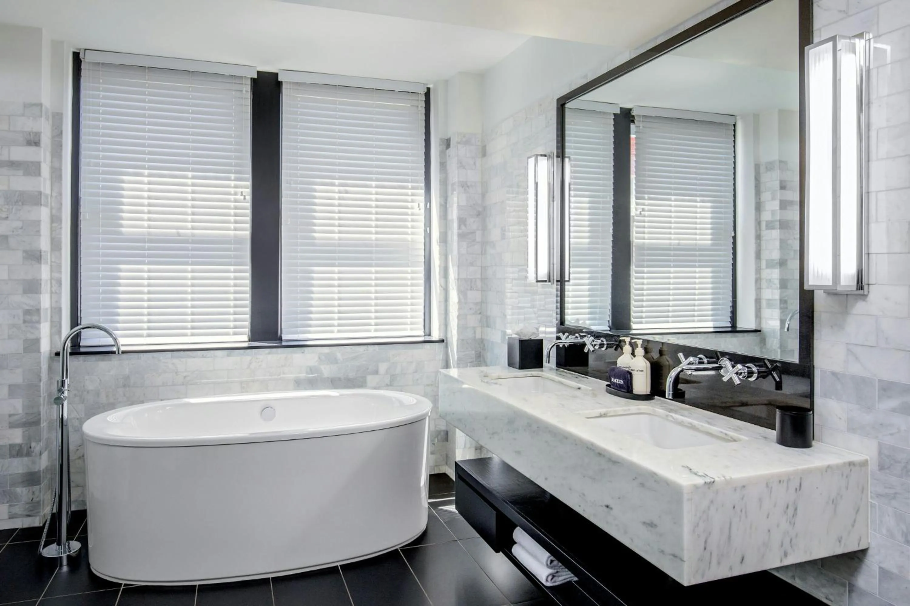 Photo of the whole room in The Press Hotel, Autograph Collection