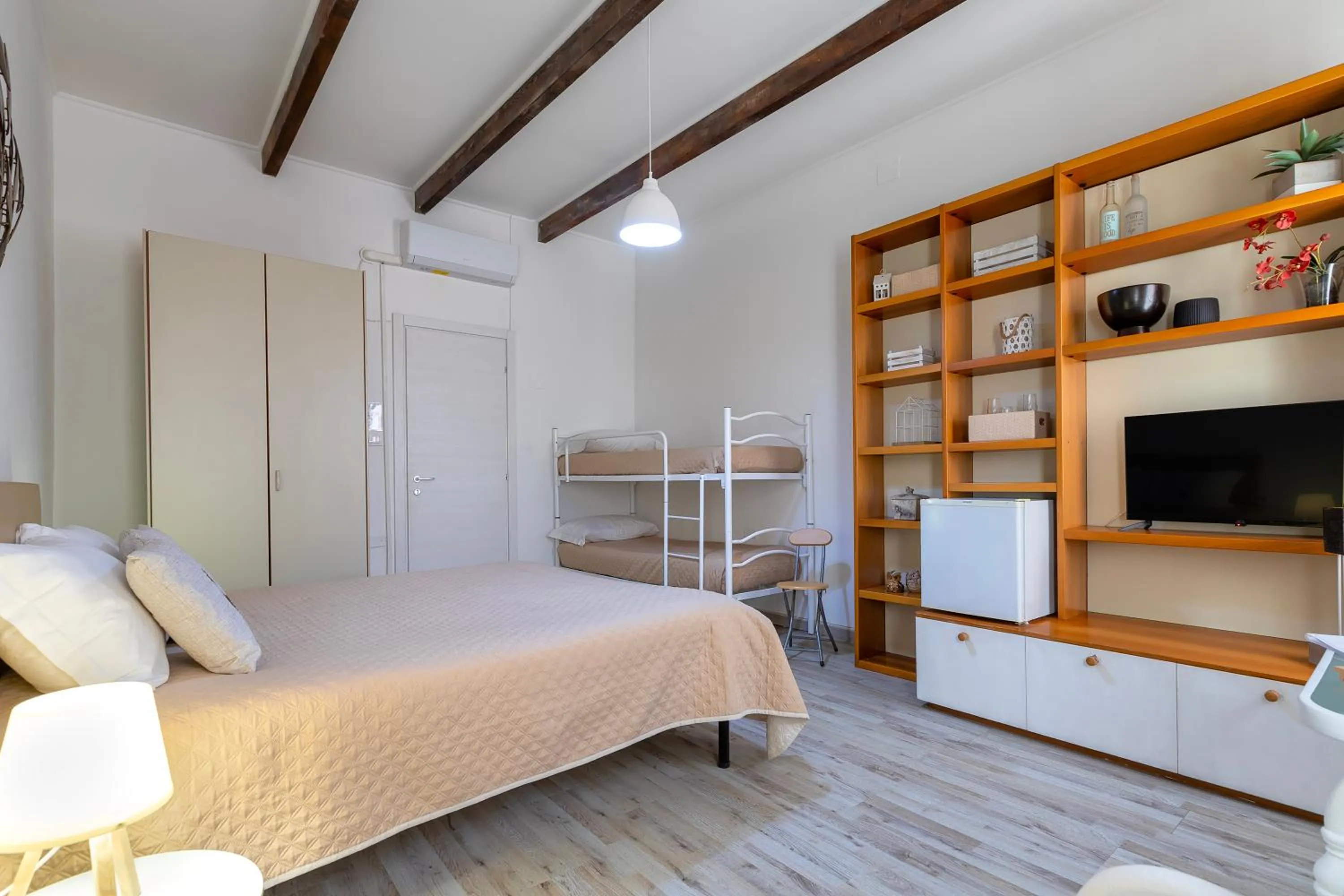 Bedroom, Bed in Alguer Guest House