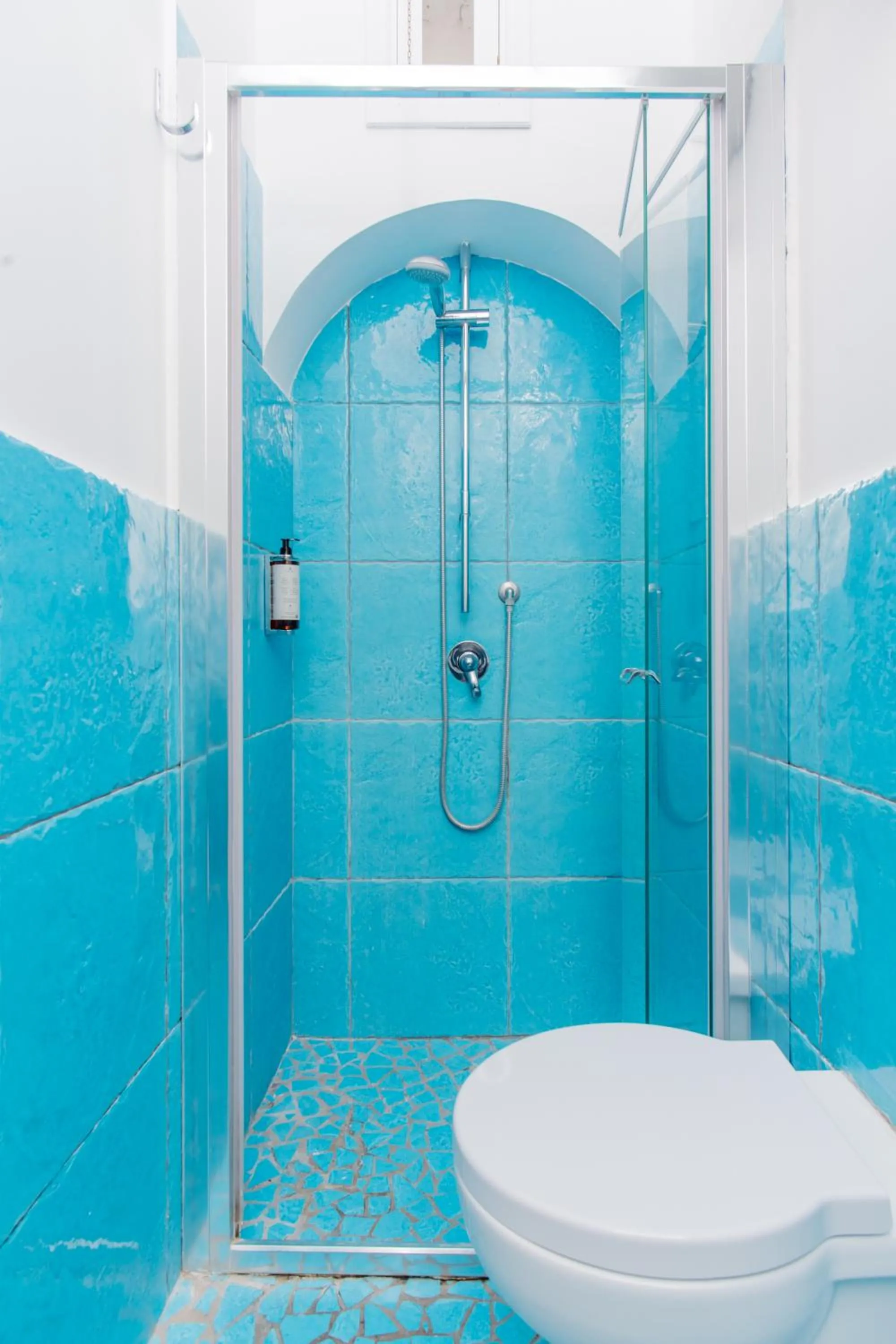 Shower in Palazzo Gargiulo Luxury Rooms & Suites