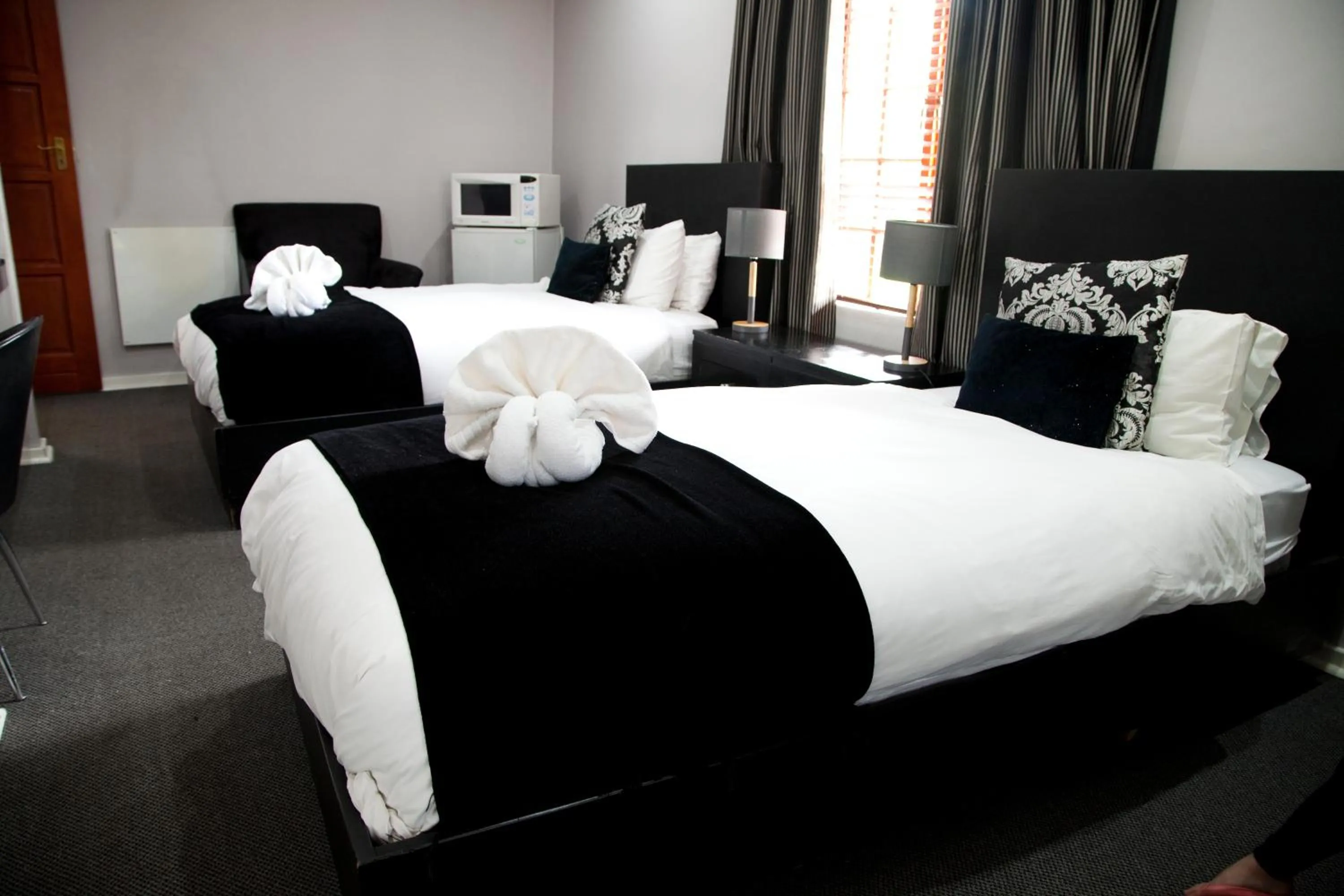 Bedroom, Bed in The Gables Middelburg MPU