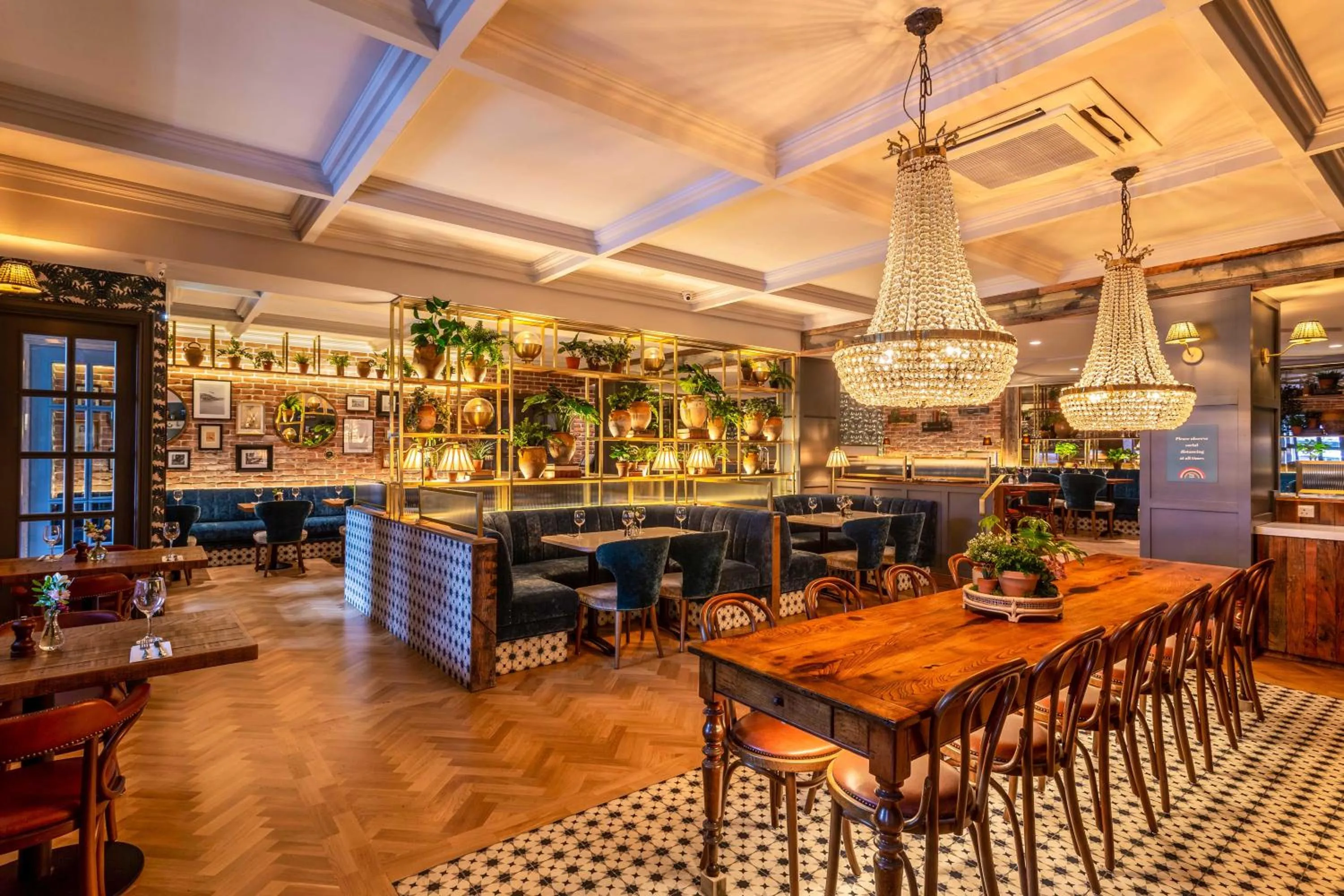 Restaurant/places to eat in The Ashe Hotel