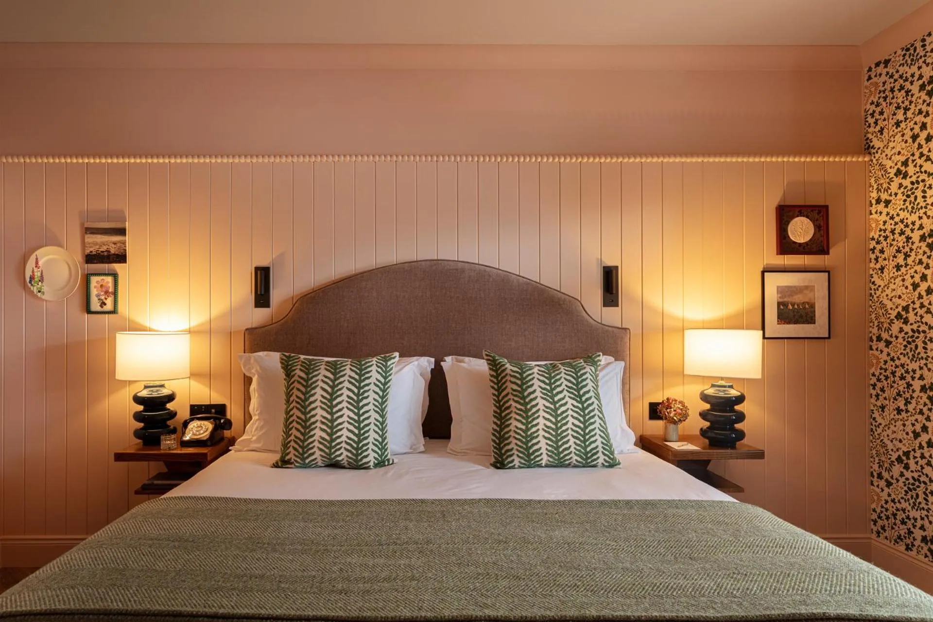 Bed in The Ashe Hotel