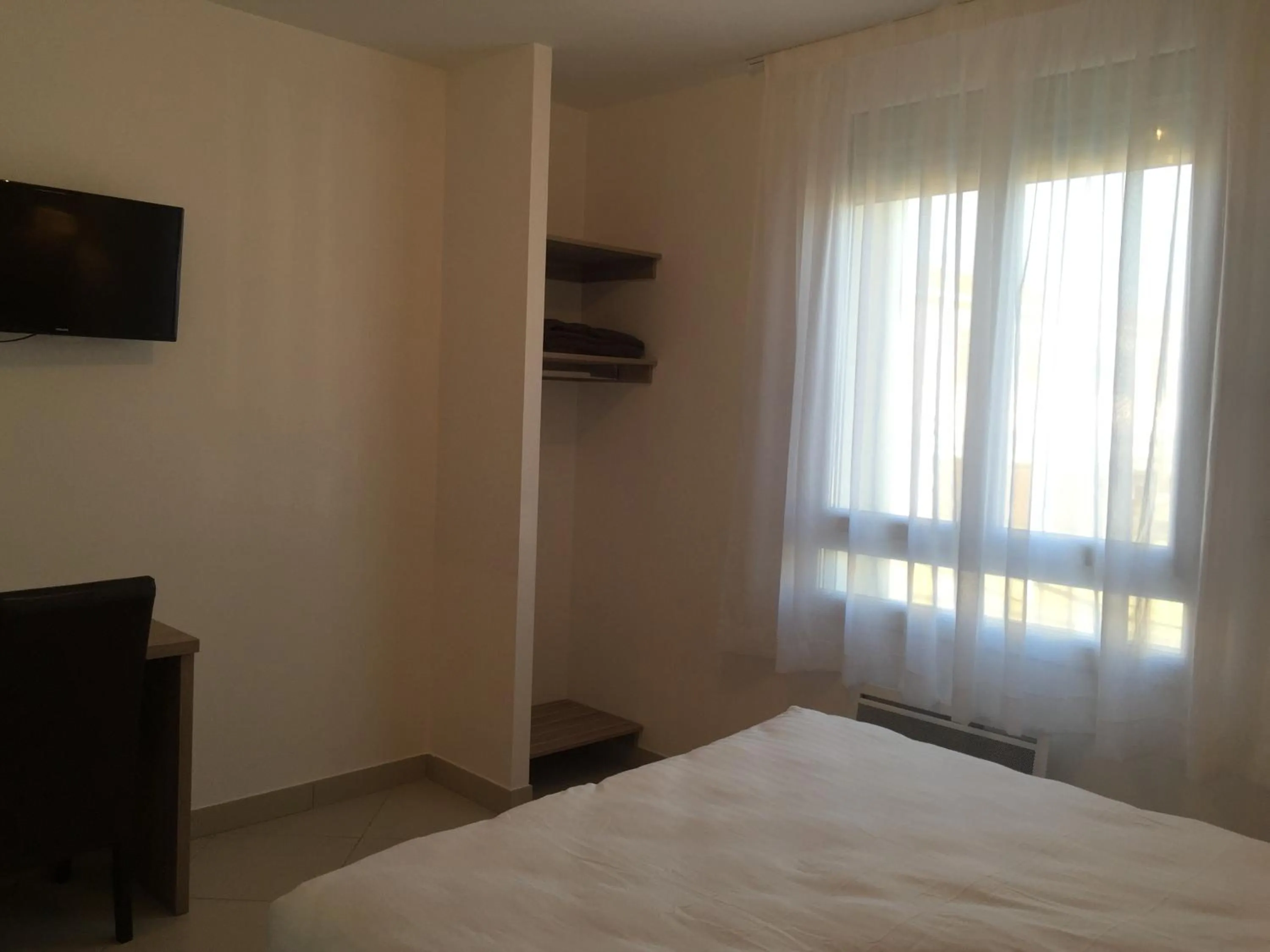 Photo of the whole room, Bed in Le Logis Dauphinois