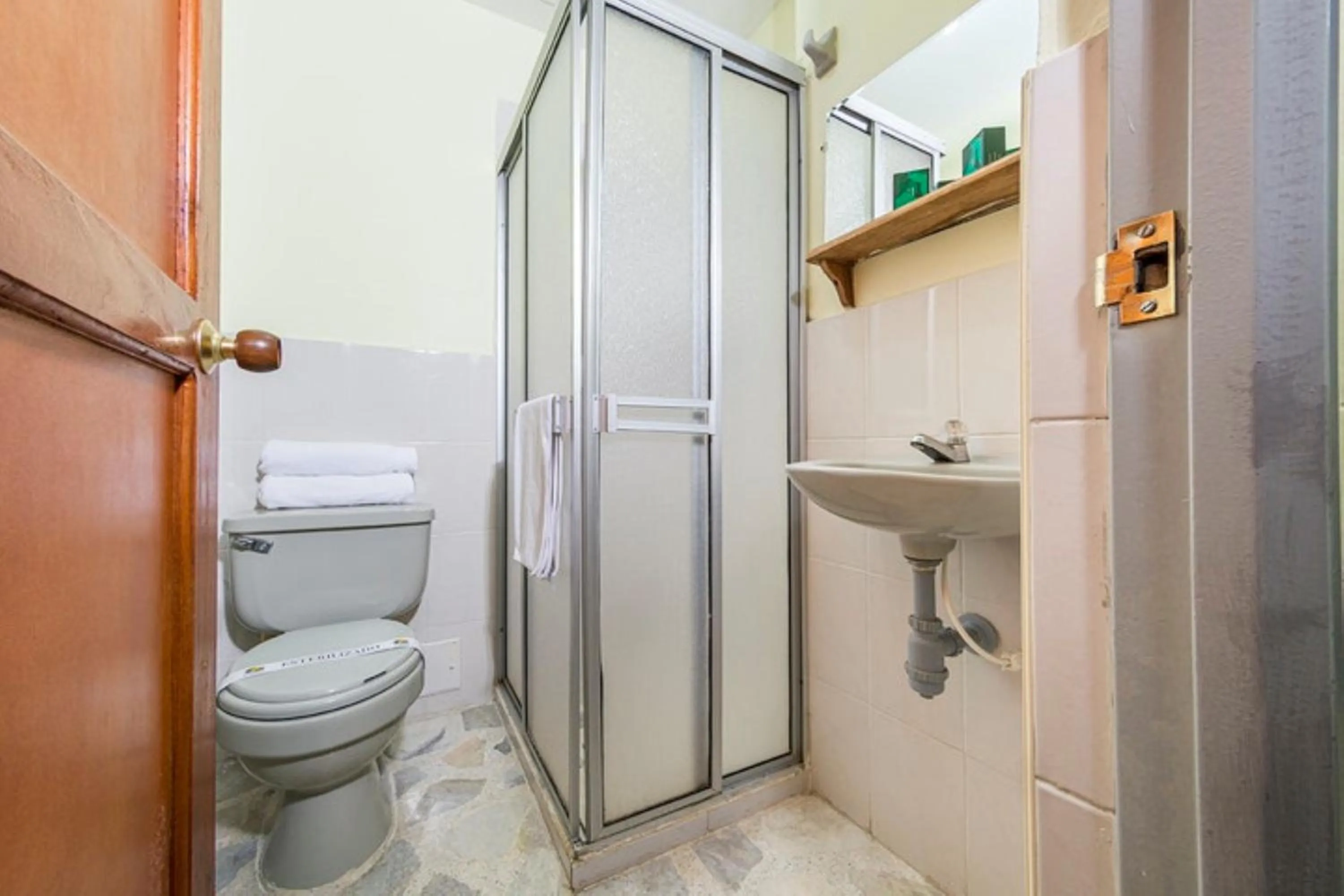 Bathroom in Hotel El Bosque