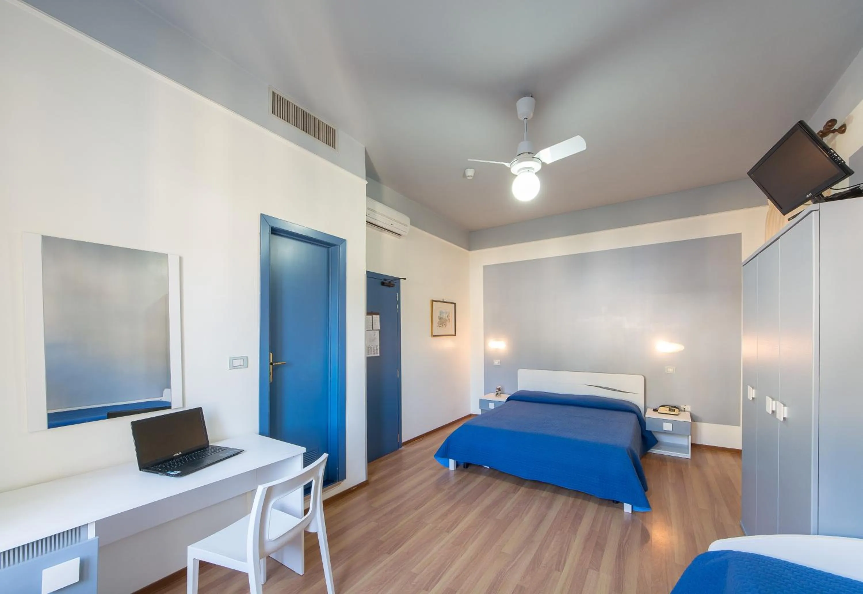 Photo of the whole room, Bed in Hotel Sole