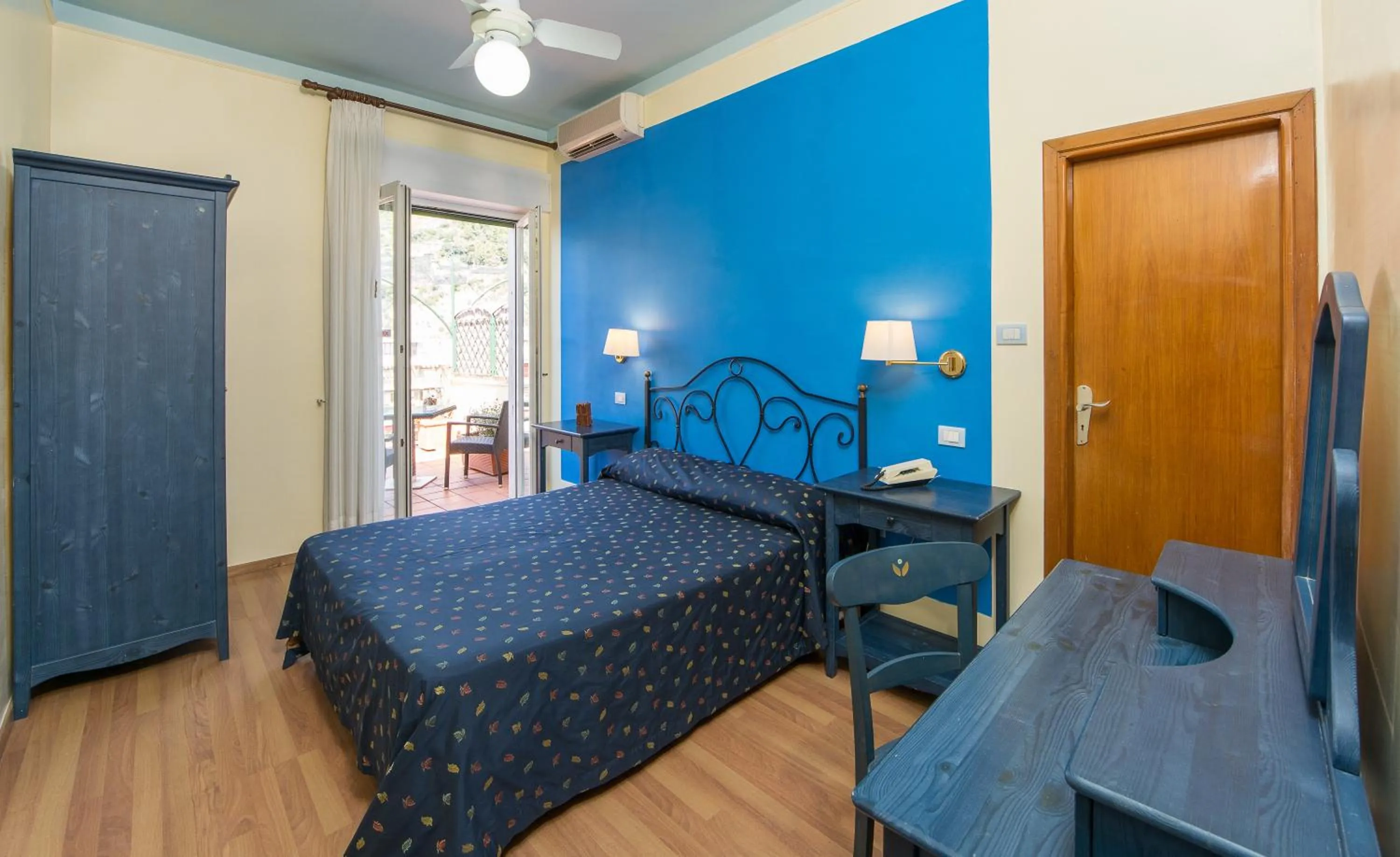 Photo of the whole room, Bed in Hotel Sole