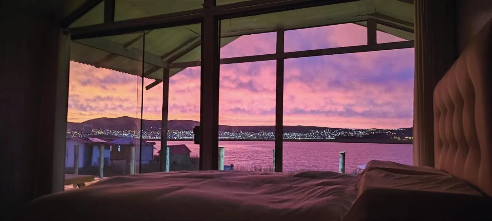 Sunset, Bed in Titicaca Atrion Uros