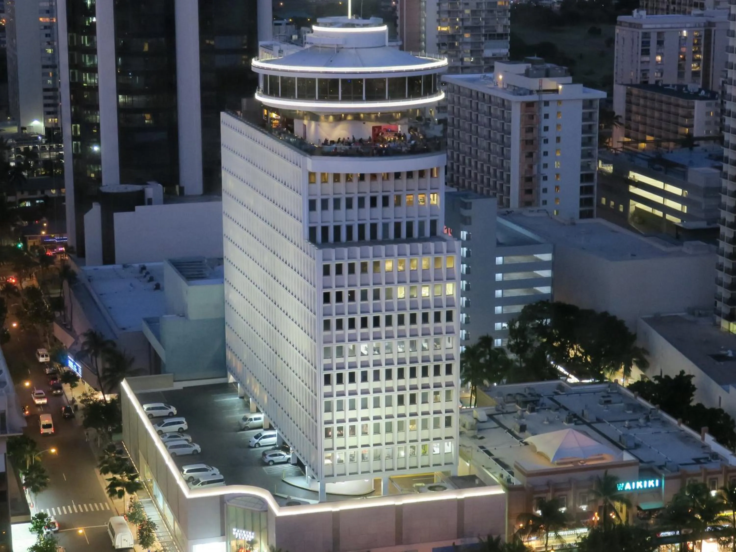 Property building in First Cabin International Hawaii