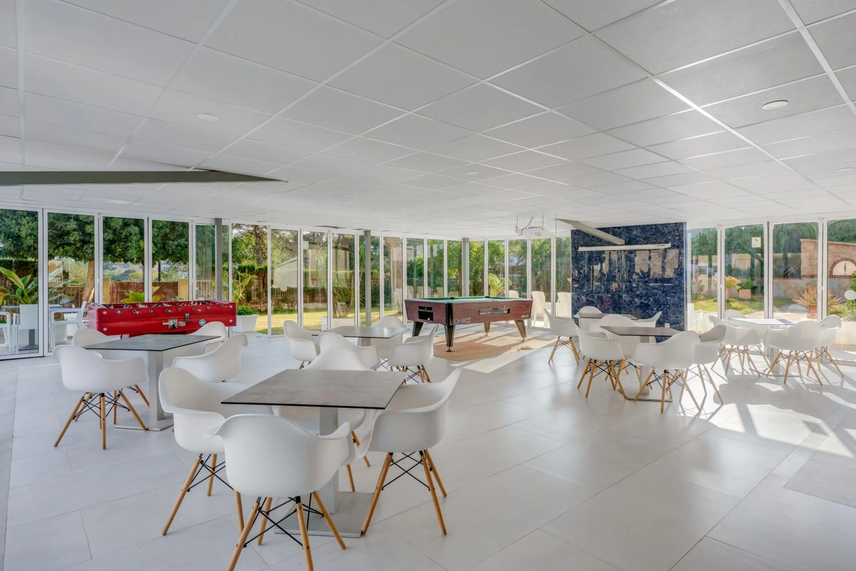 Billiard in Bluewater Hotel