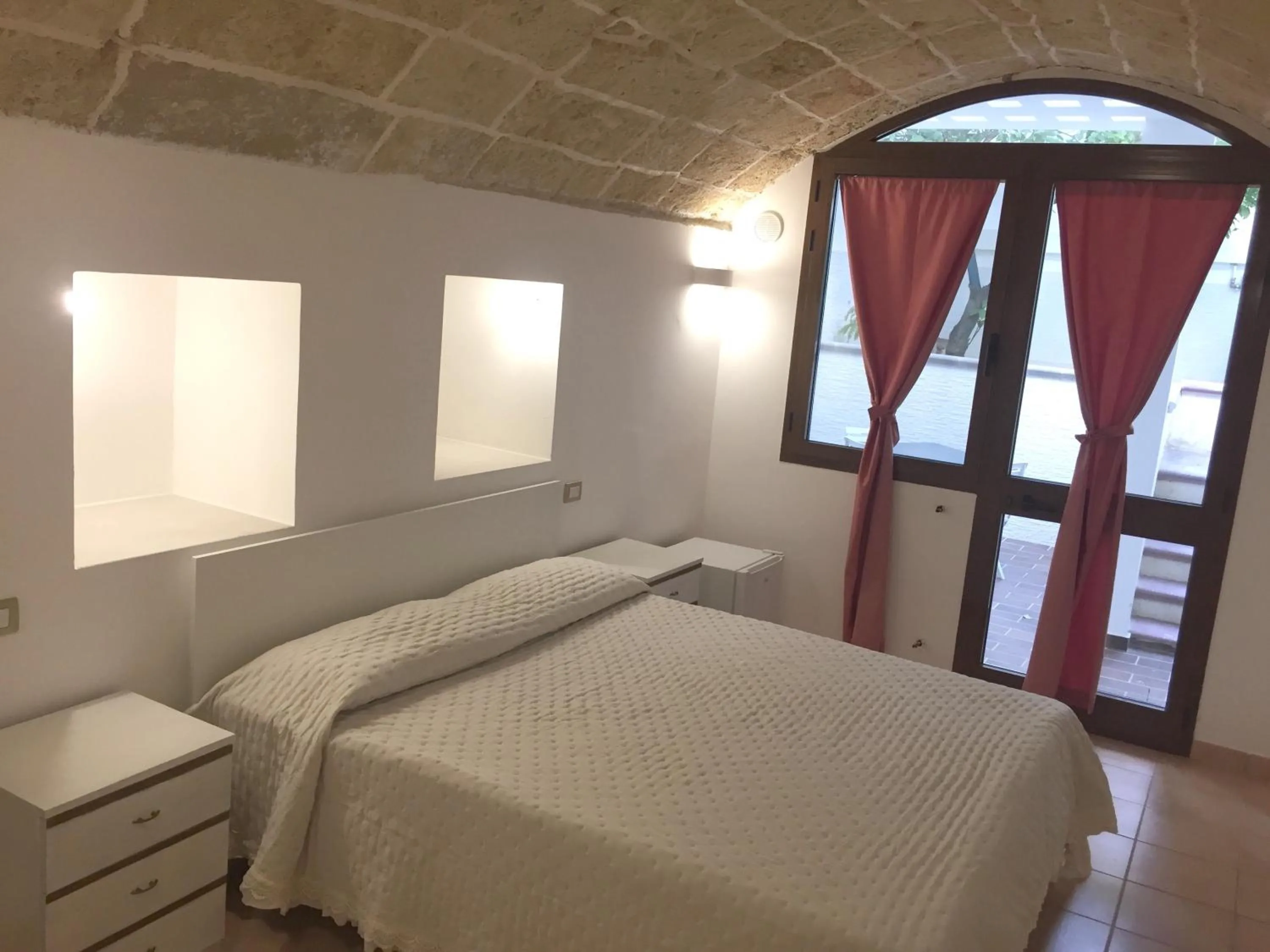 Photo of the whole room, Bed in Ugento Dimora