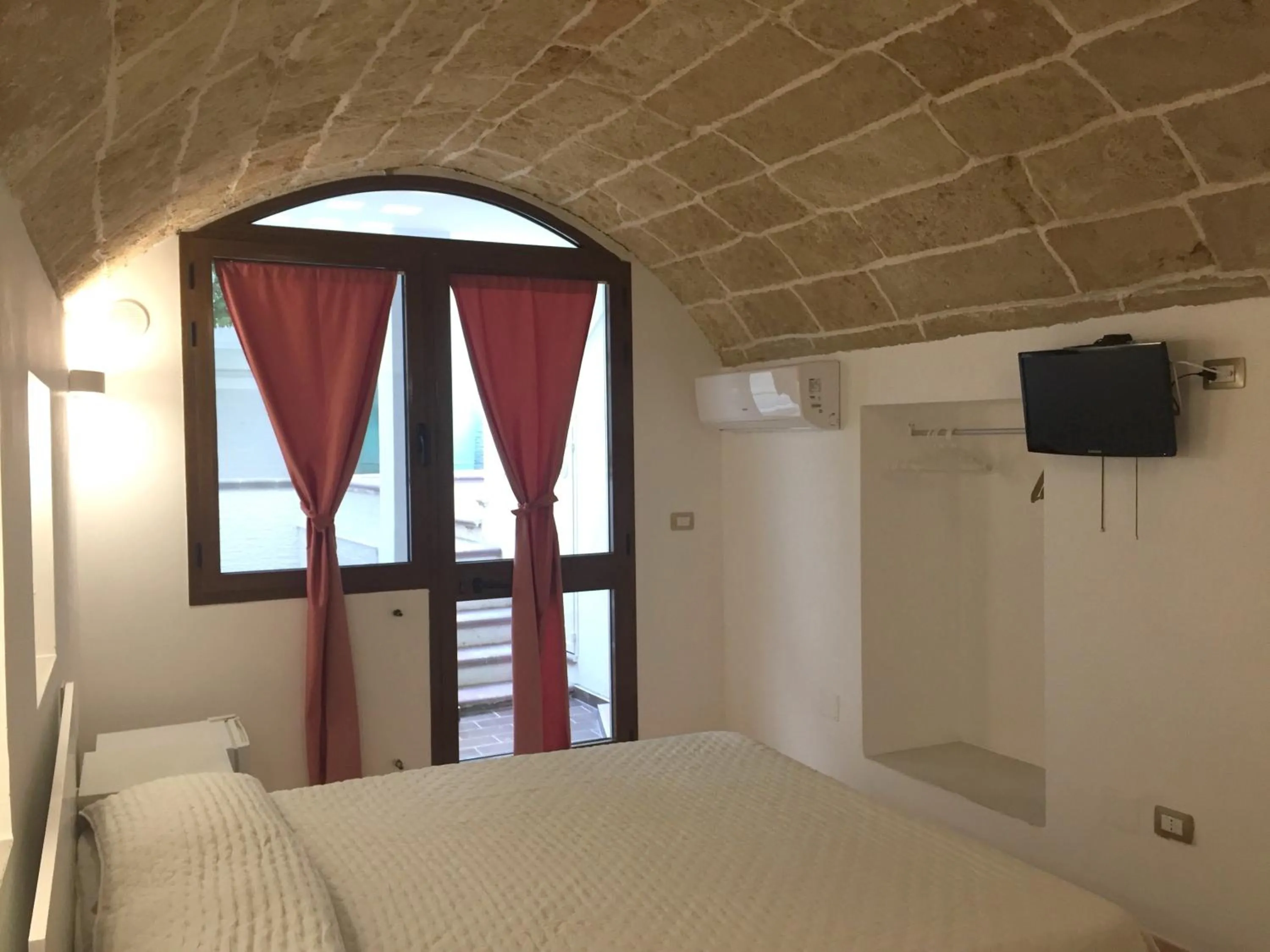 Photo of the whole room, Bed in Ugento Dimora