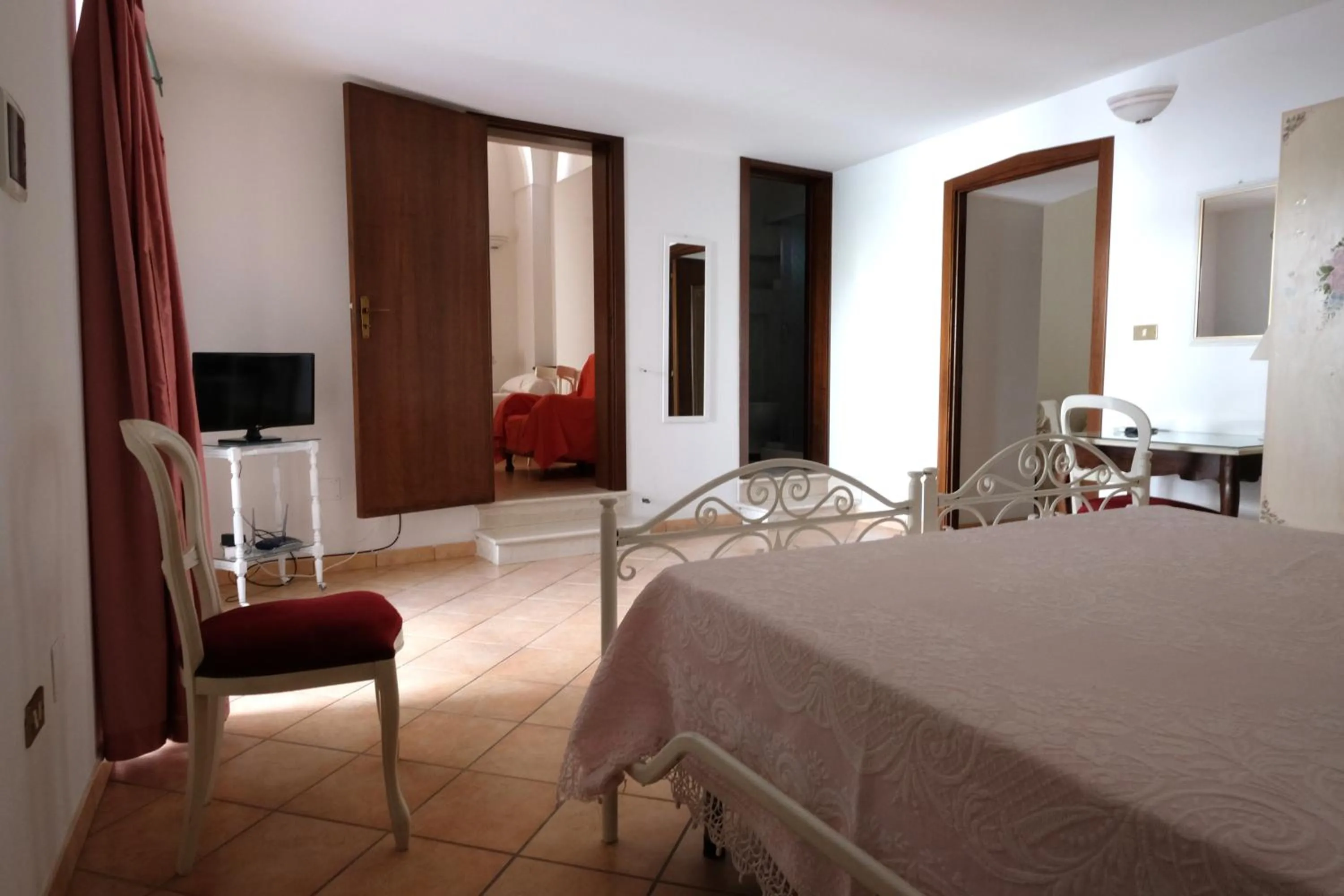 Photo of the whole room, Bed in Ugento Dimora